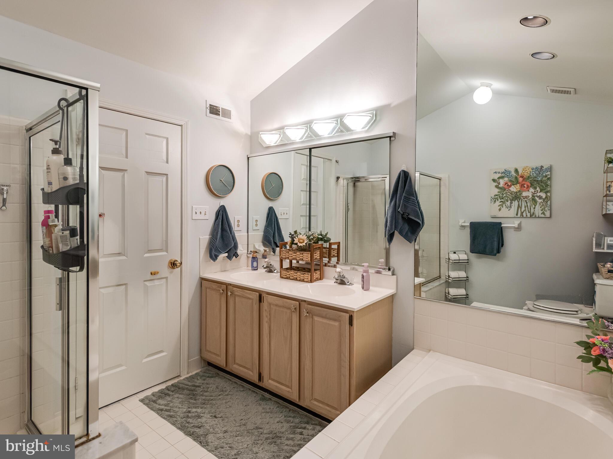 MONTGOMERY GREENE - Residential