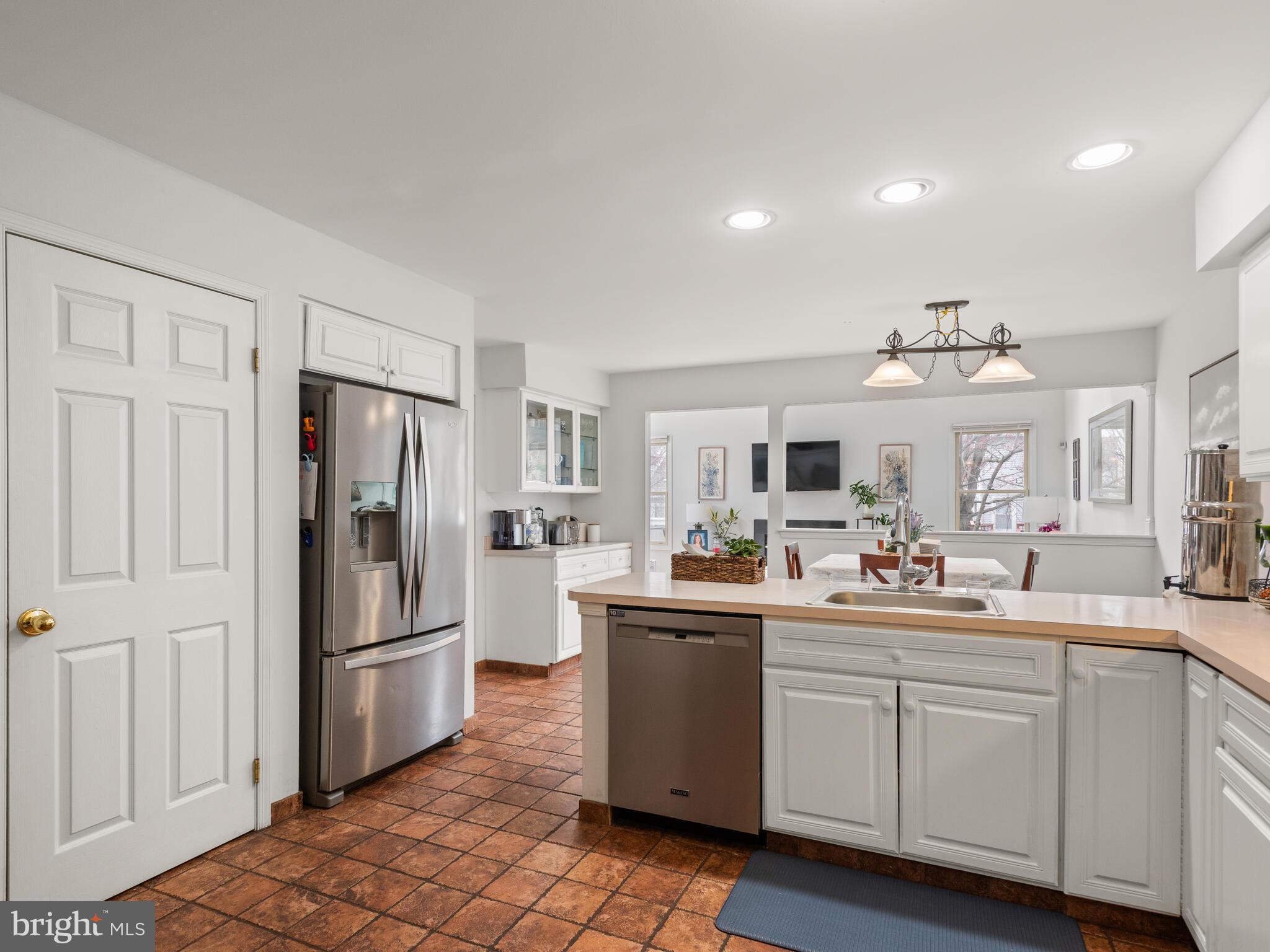 MONTGOMERY GREENE - Residential