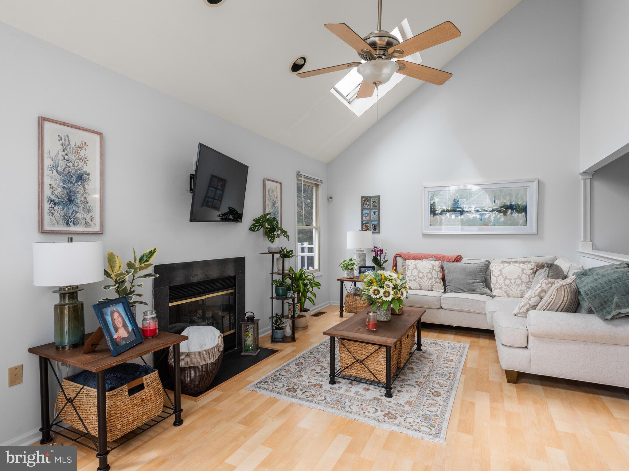 MONTGOMERY GREENE - Residential