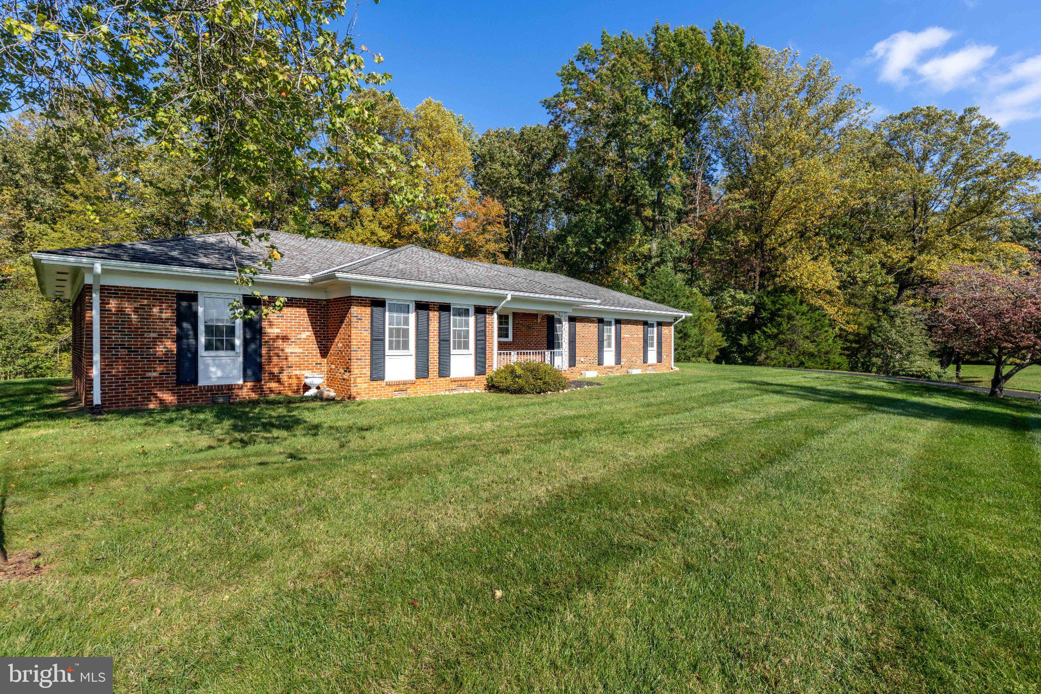 516 MAPLE DRIVE