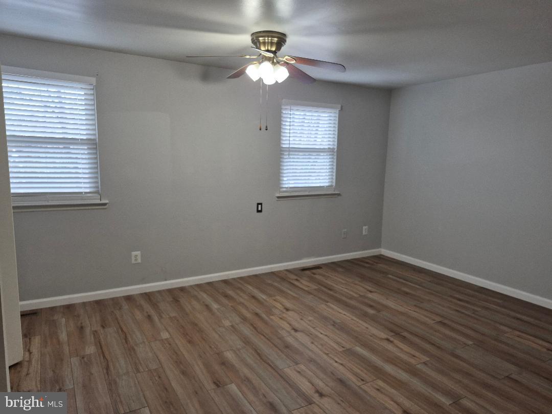 WOODSIDE VIL - Residential