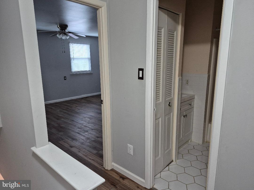 WOODSIDE VIL - Residential