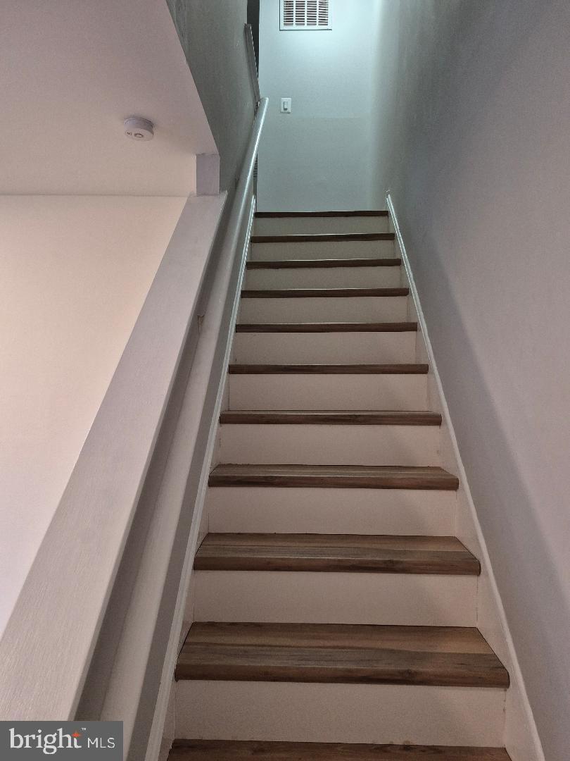 WOODSIDE VIL - Residential