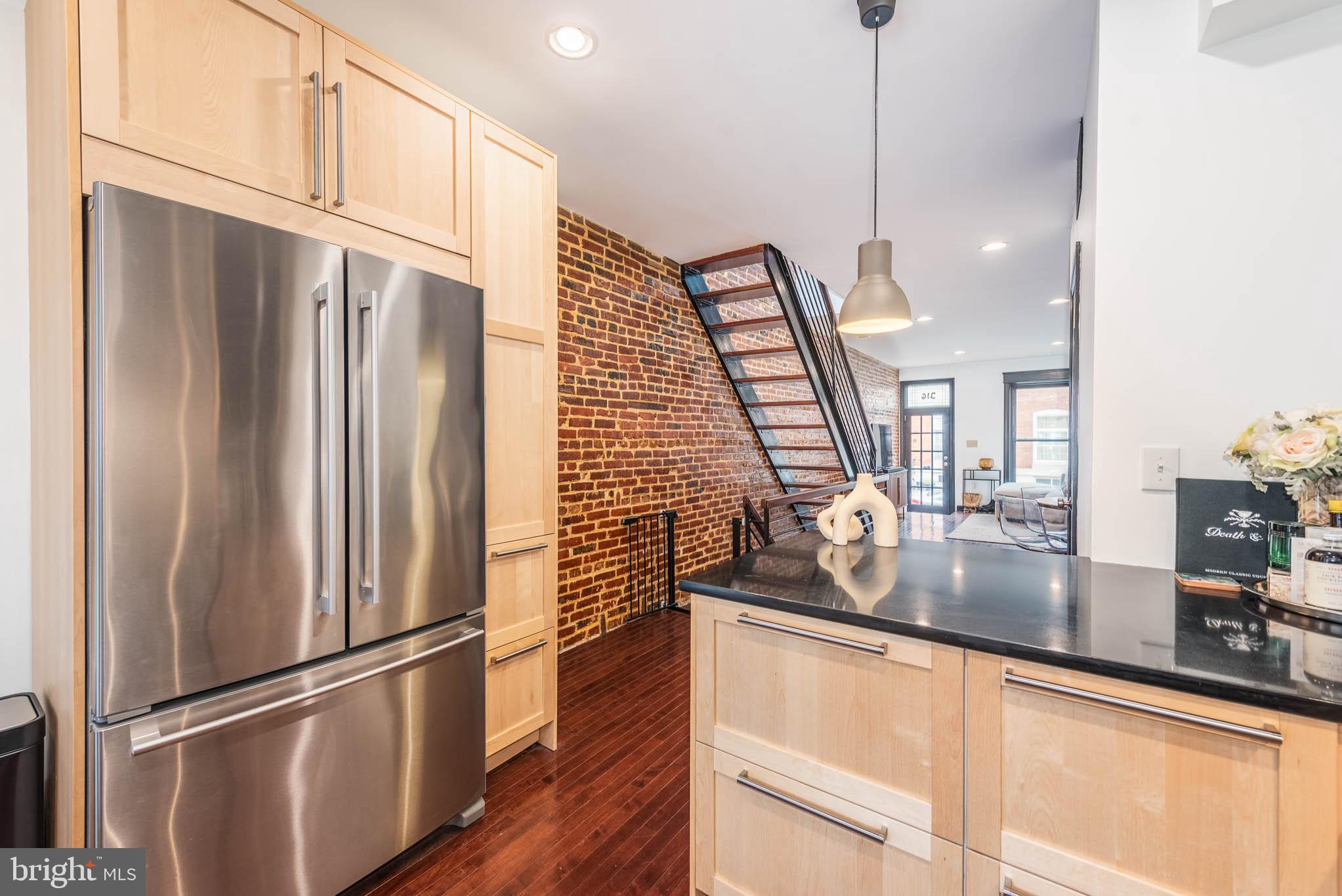HIGHLANDTOWN - Residential
