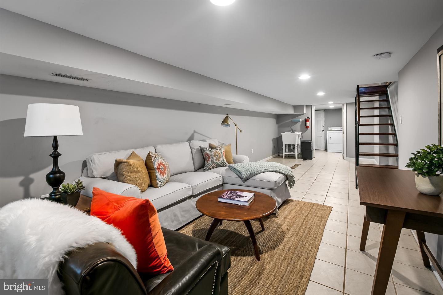 HIGHLANDTOWN - Residential
