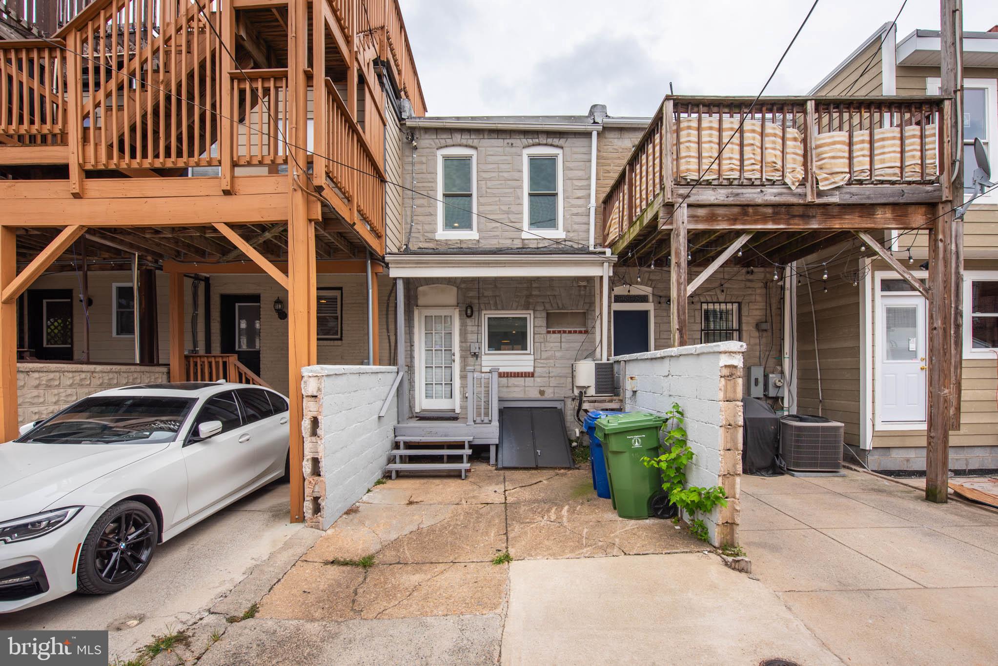 HIGHLANDTOWN - Residential