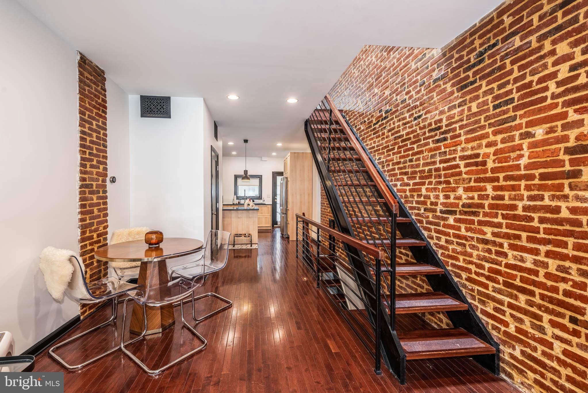 HIGHLANDTOWN - Residential