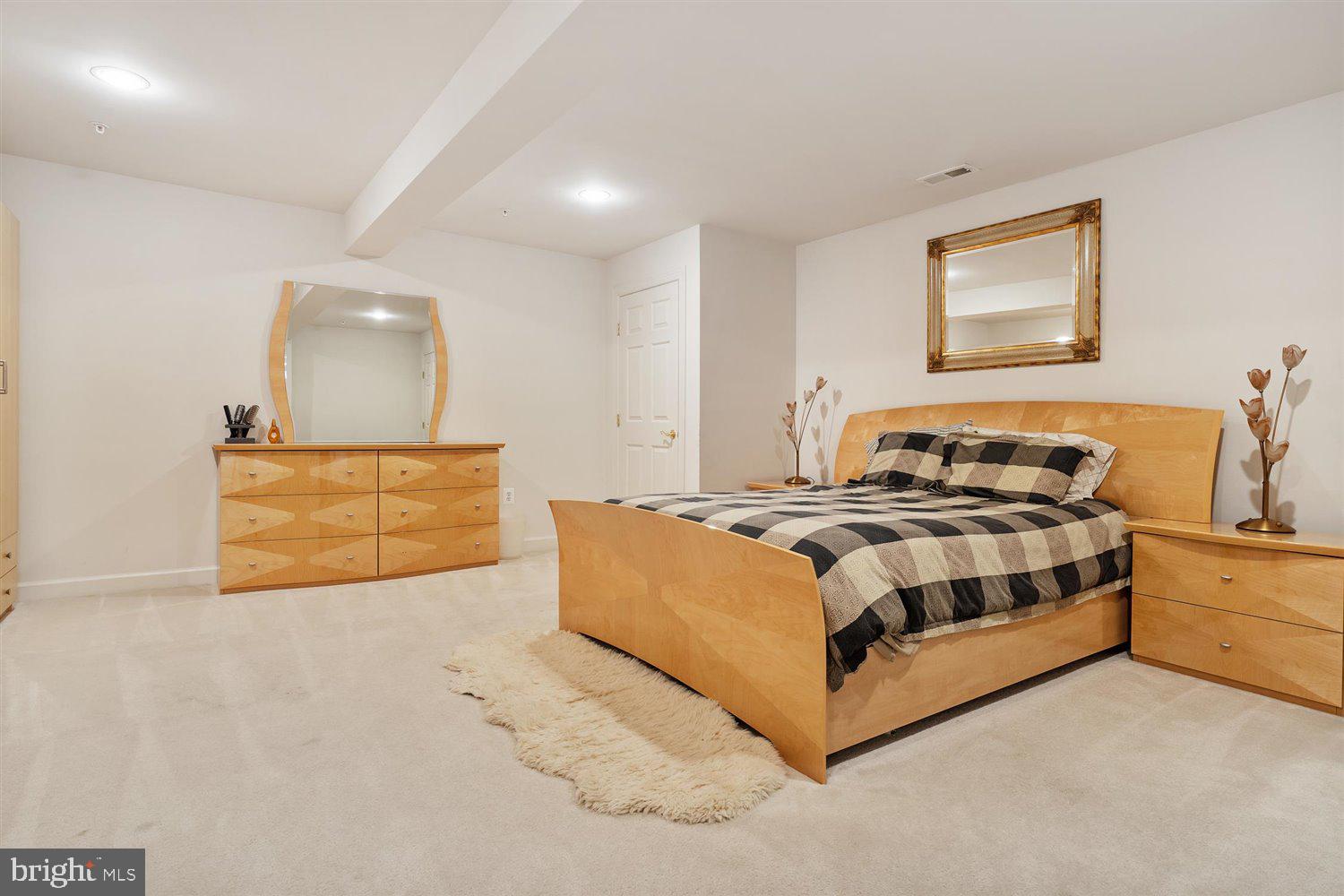 WELLINGTON - Residential