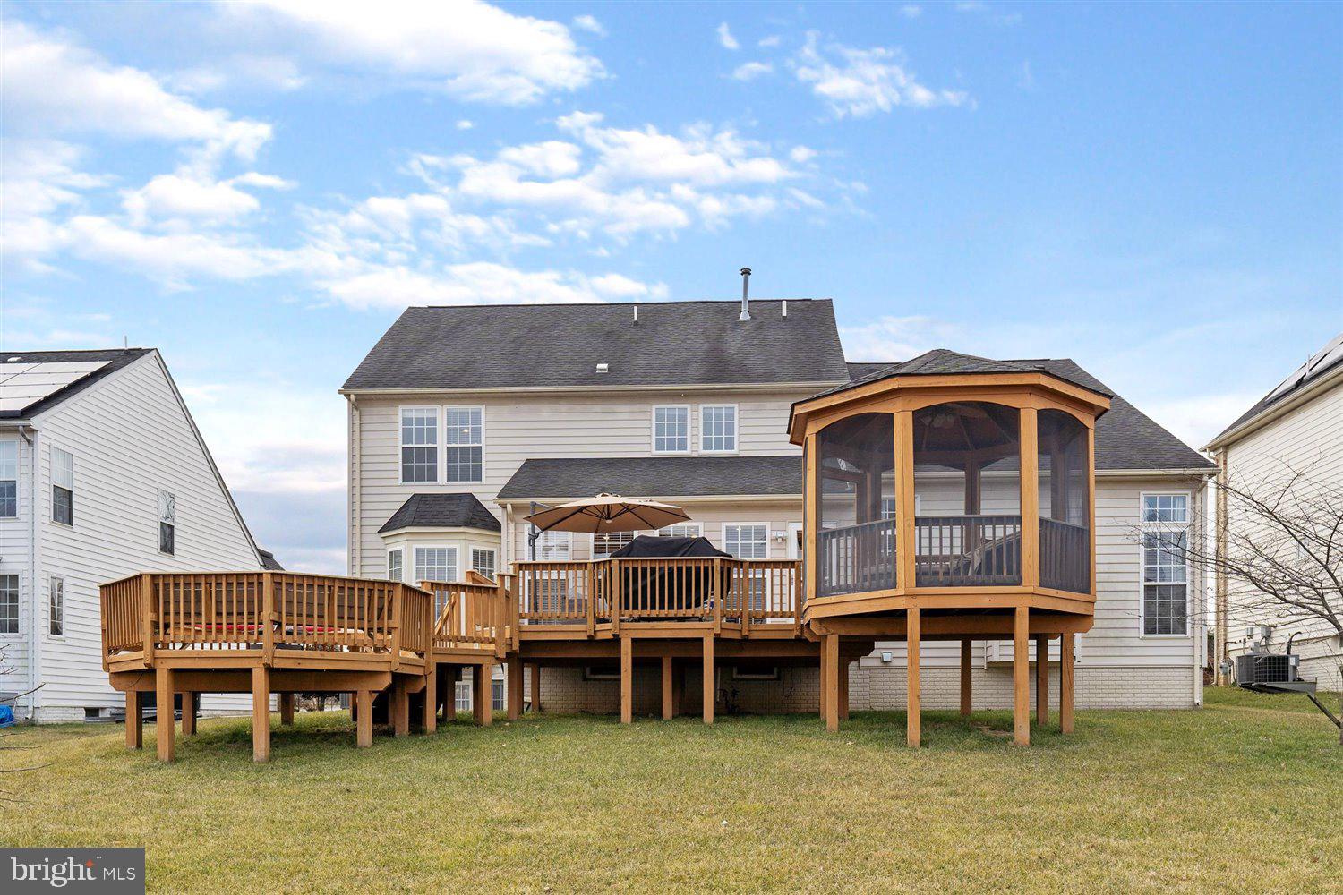 WELLINGTON - Residential