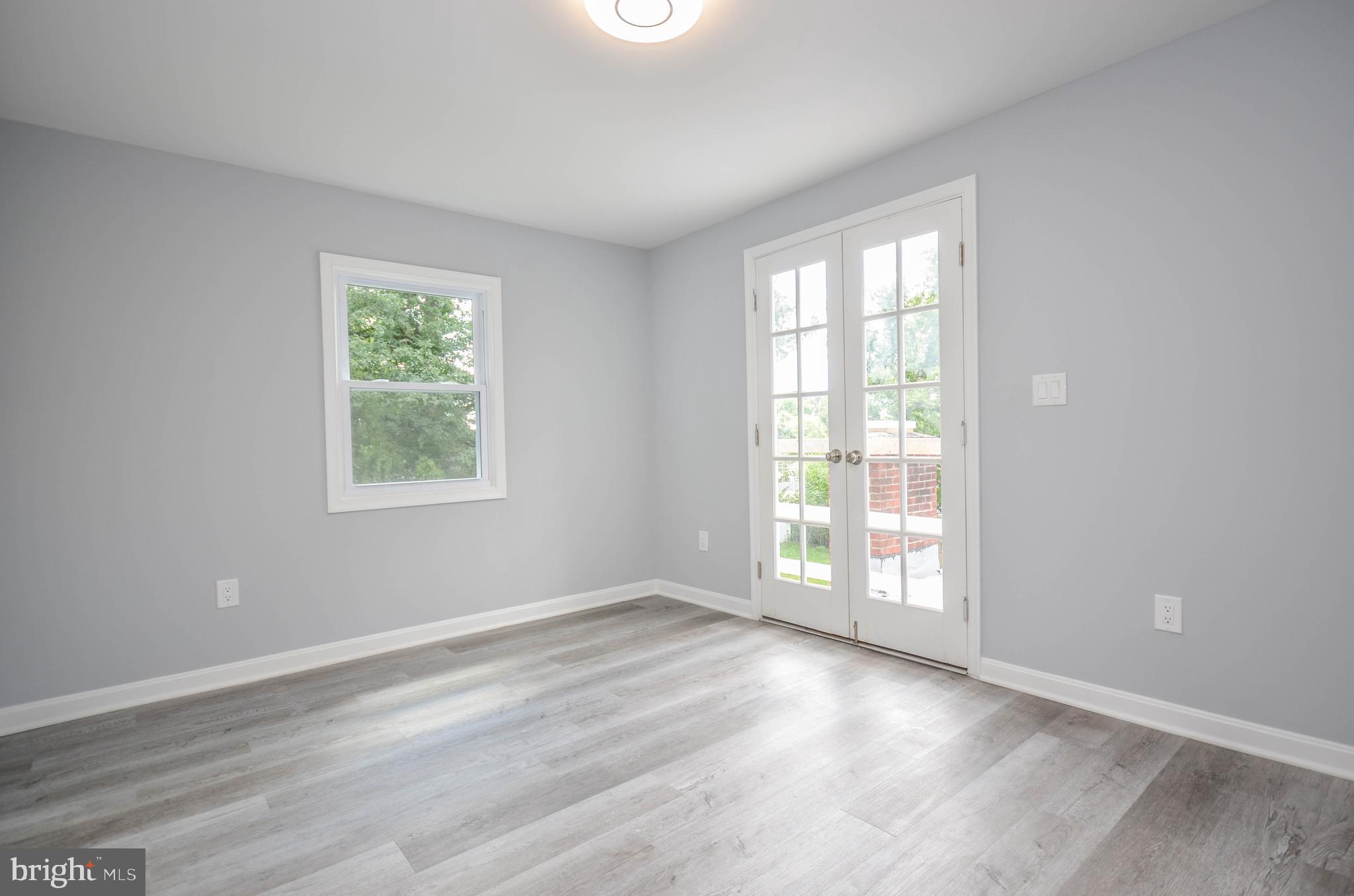 LANDOVER HILLS - Residential