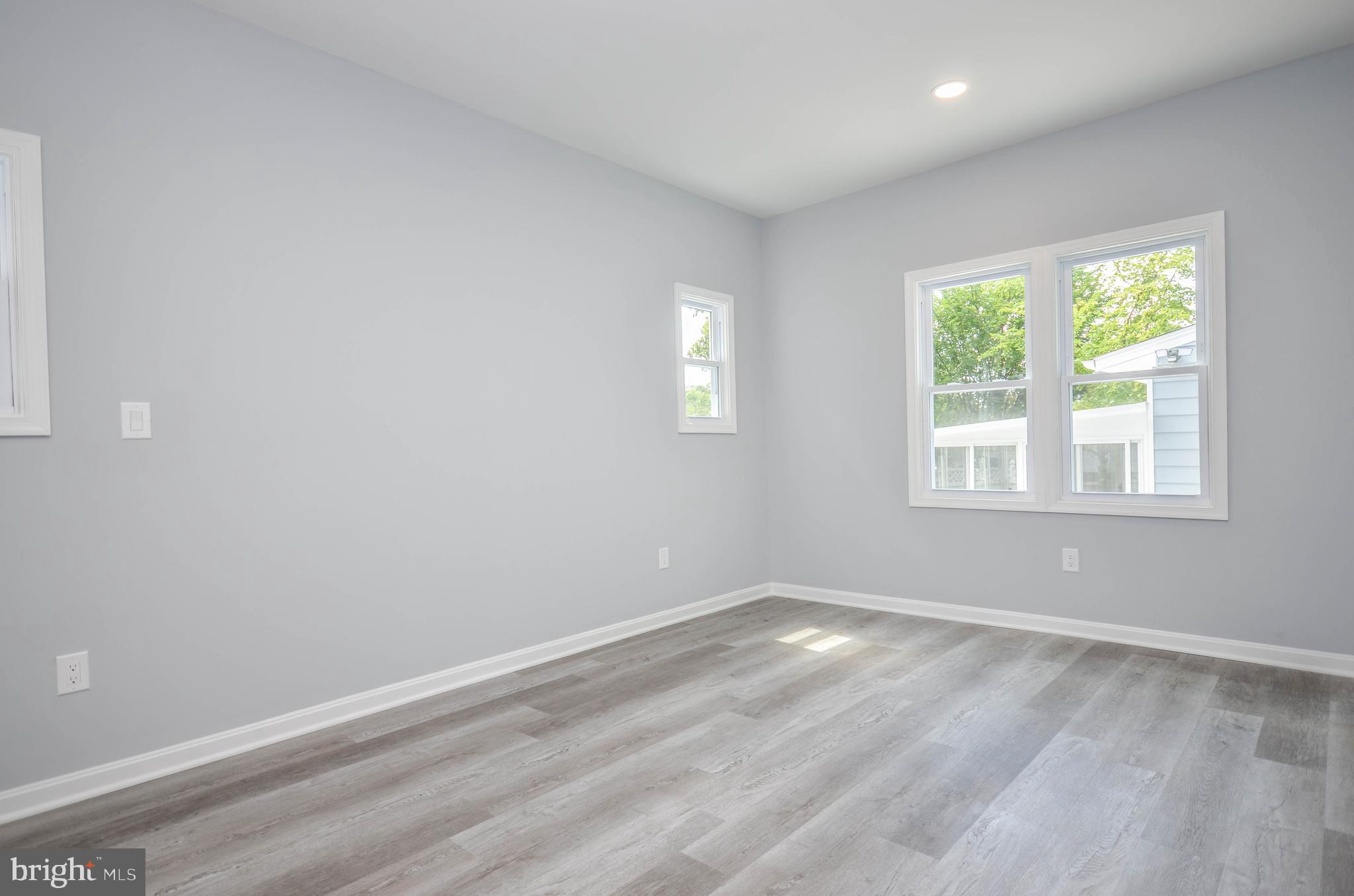 LANDOVER HILLS - Residential