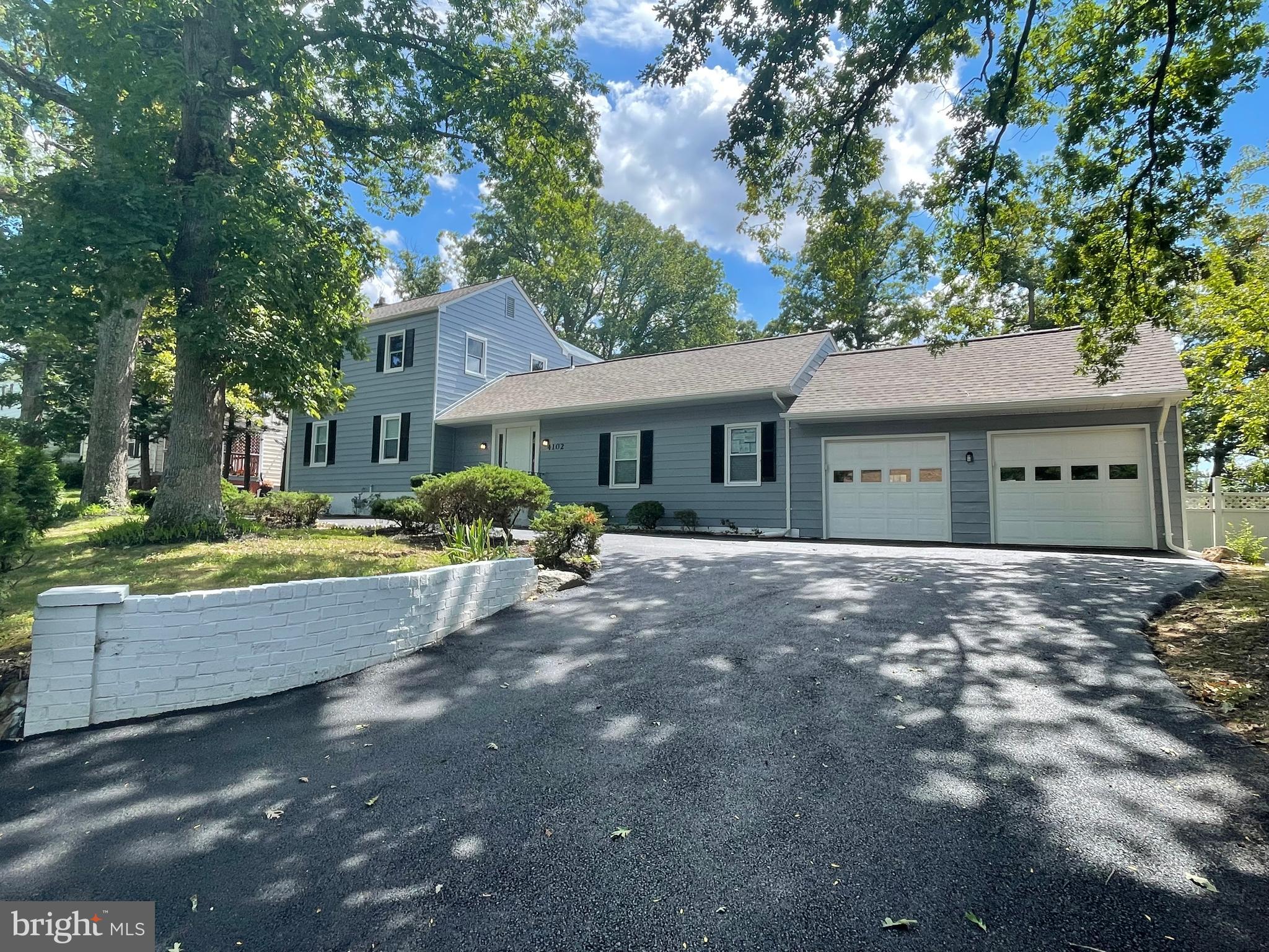 LANDOVER HILLS - Residential