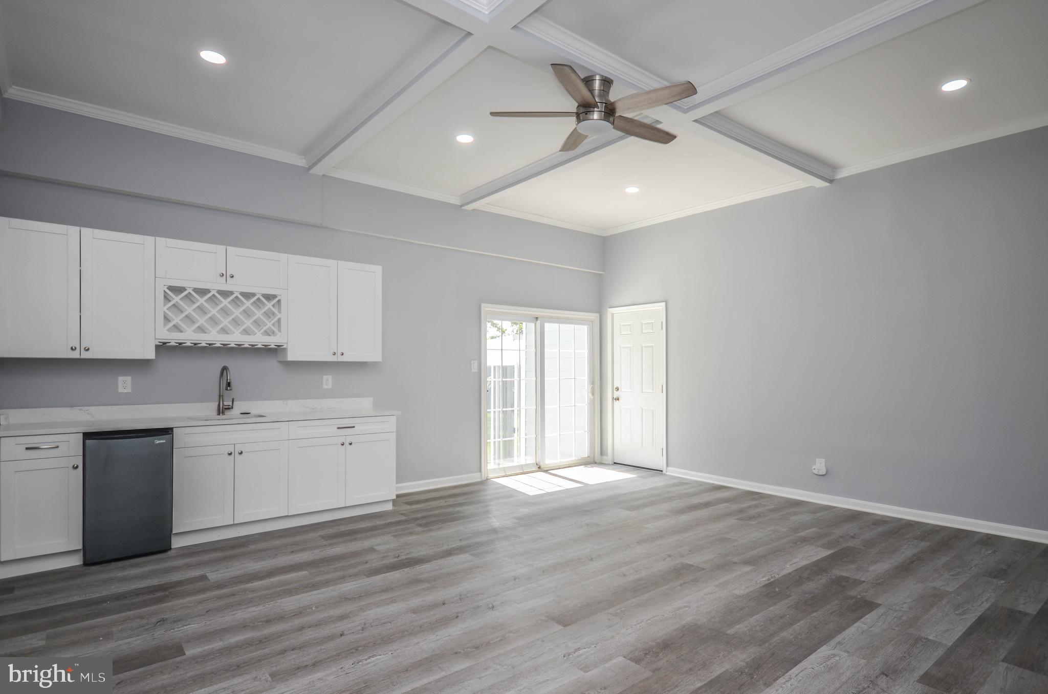 LANDOVER HILLS - Residential