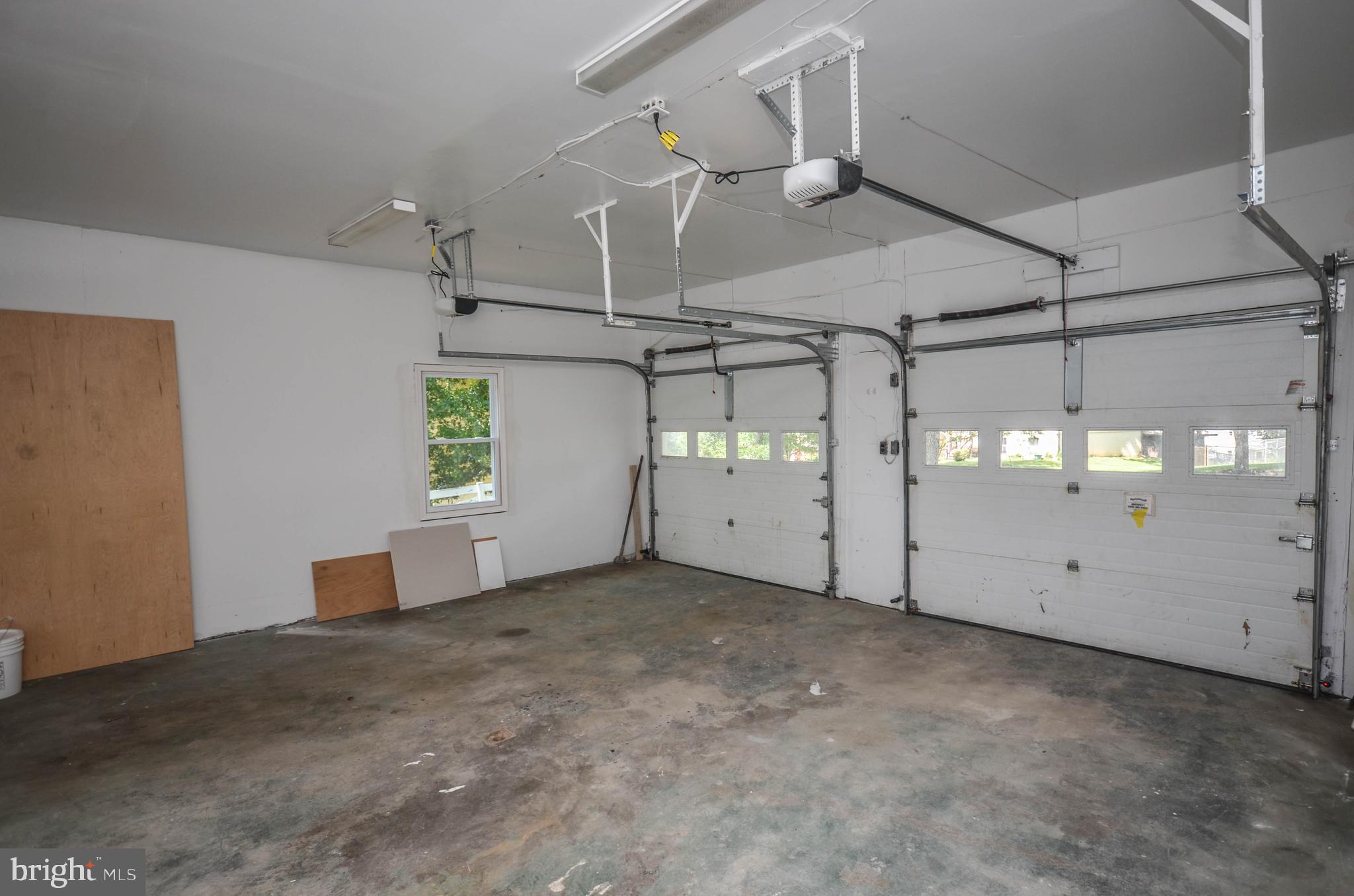 LANDOVER HILLS - Residential