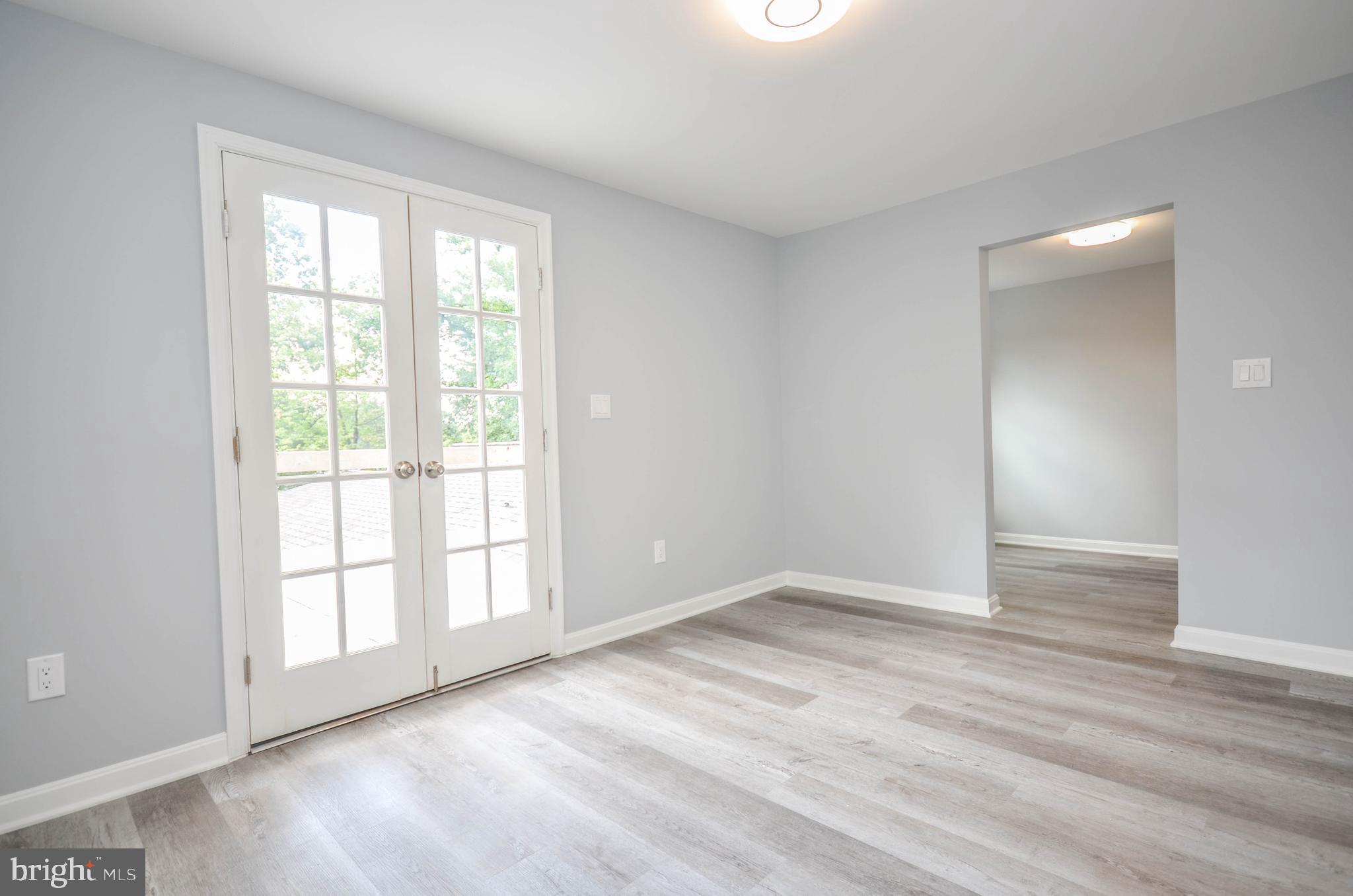 LANDOVER HILLS - Residential