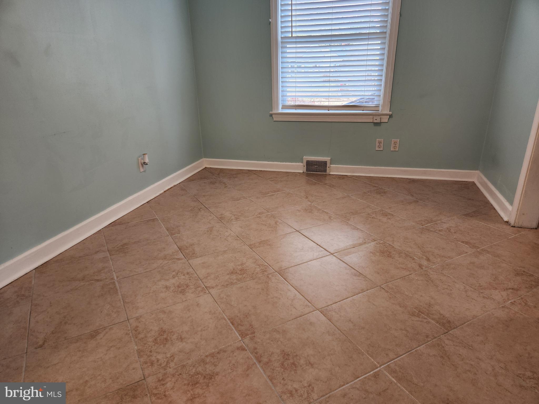 LINCOLN HEIGHTS - Residential