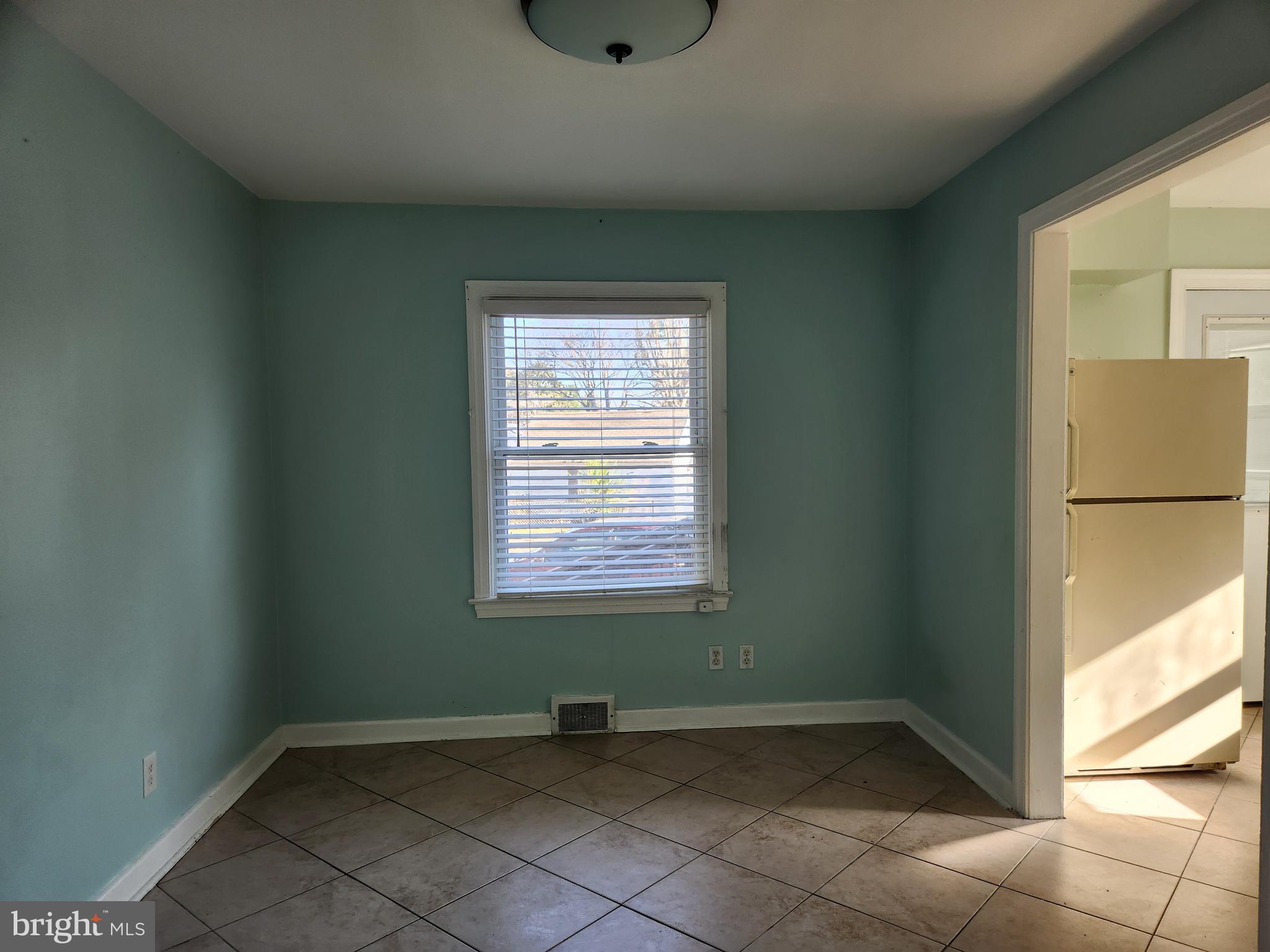 LINCOLN HEIGHTS - Residential