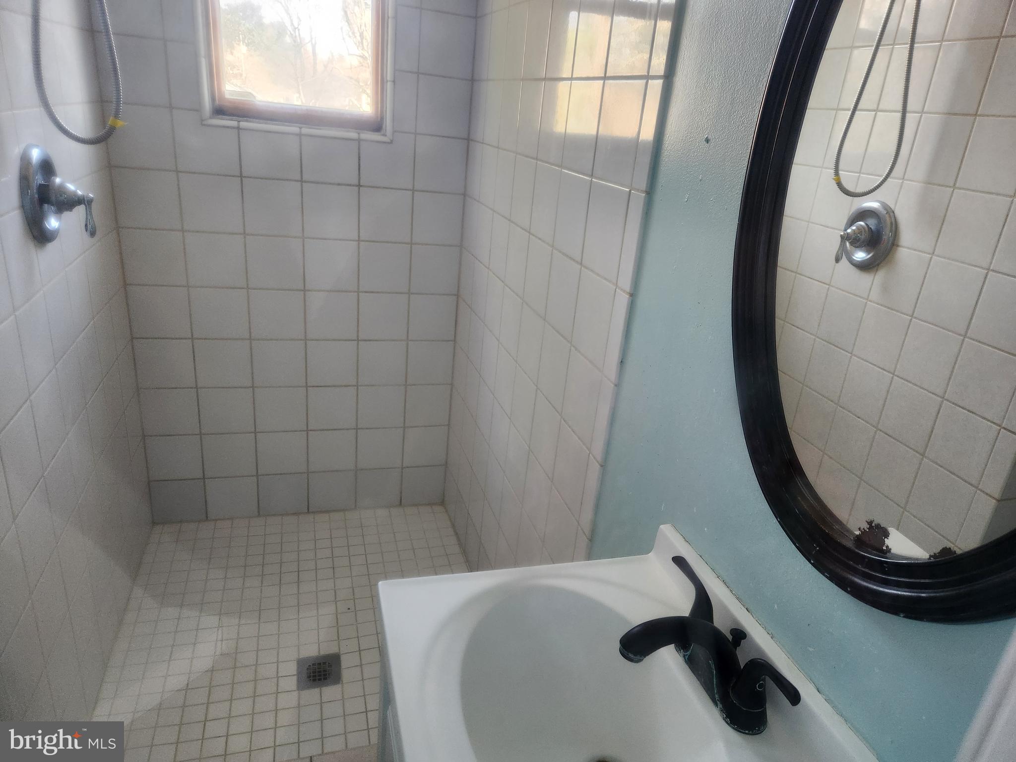 LINCOLN HEIGHTS - Residential