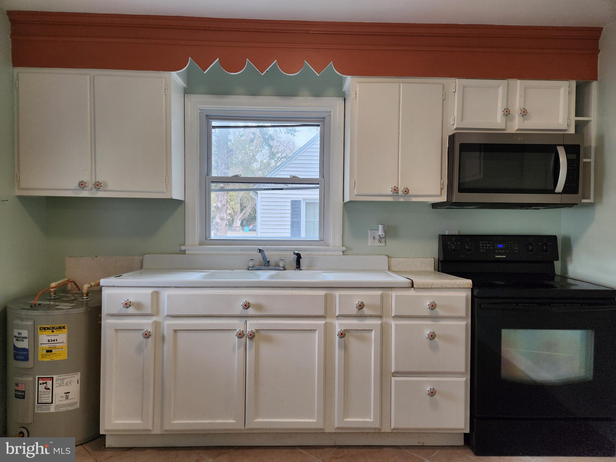 LINCOLN HEIGHTS - Residential