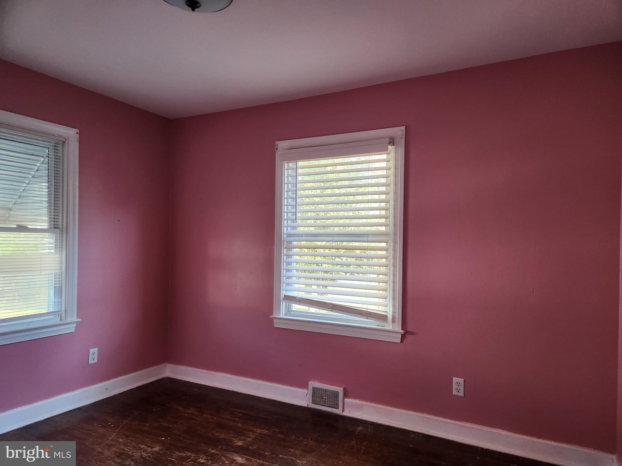 LINCOLN HEIGHTS - Residential