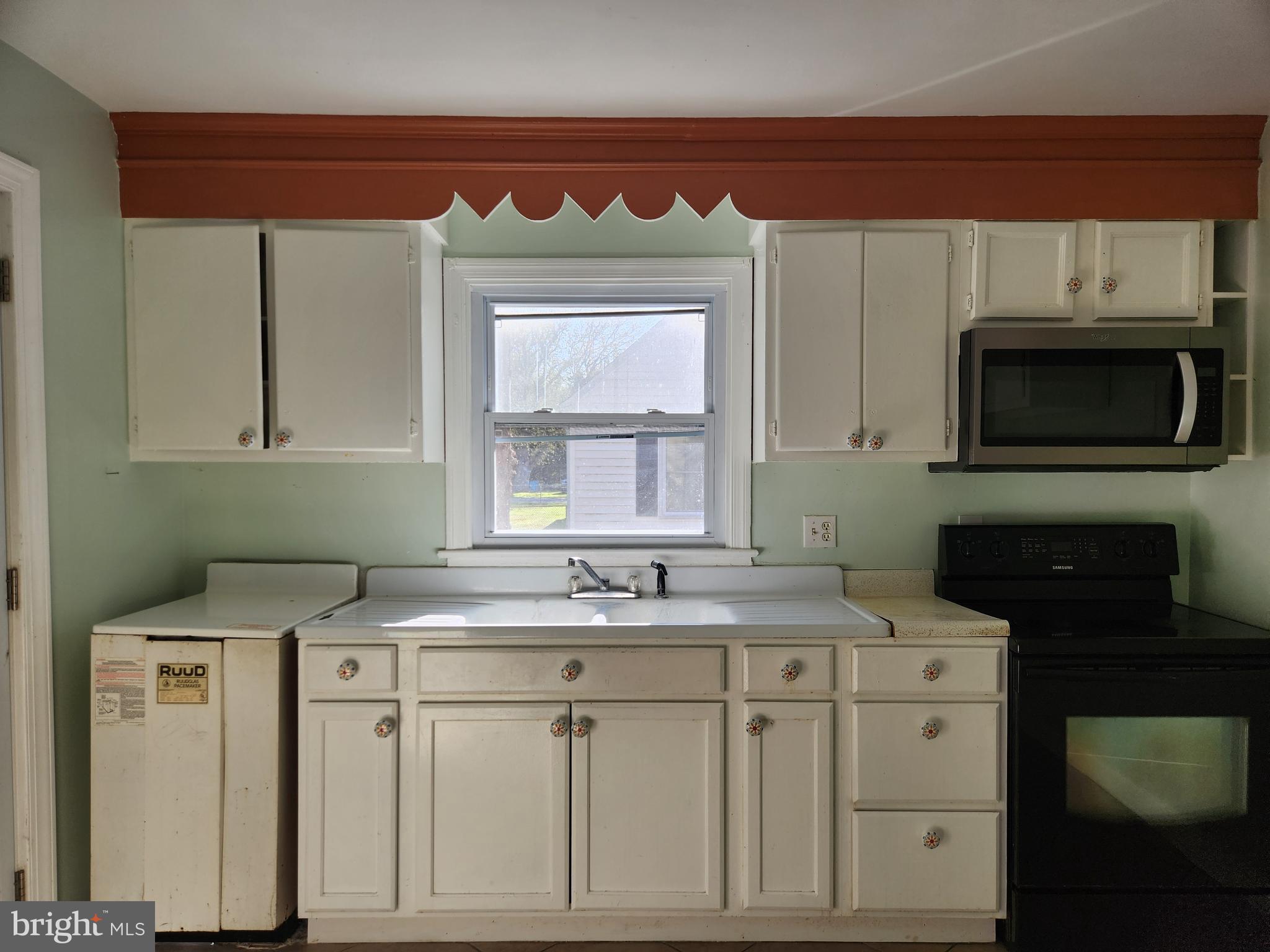 LINCOLN HEIGHTS - Residential