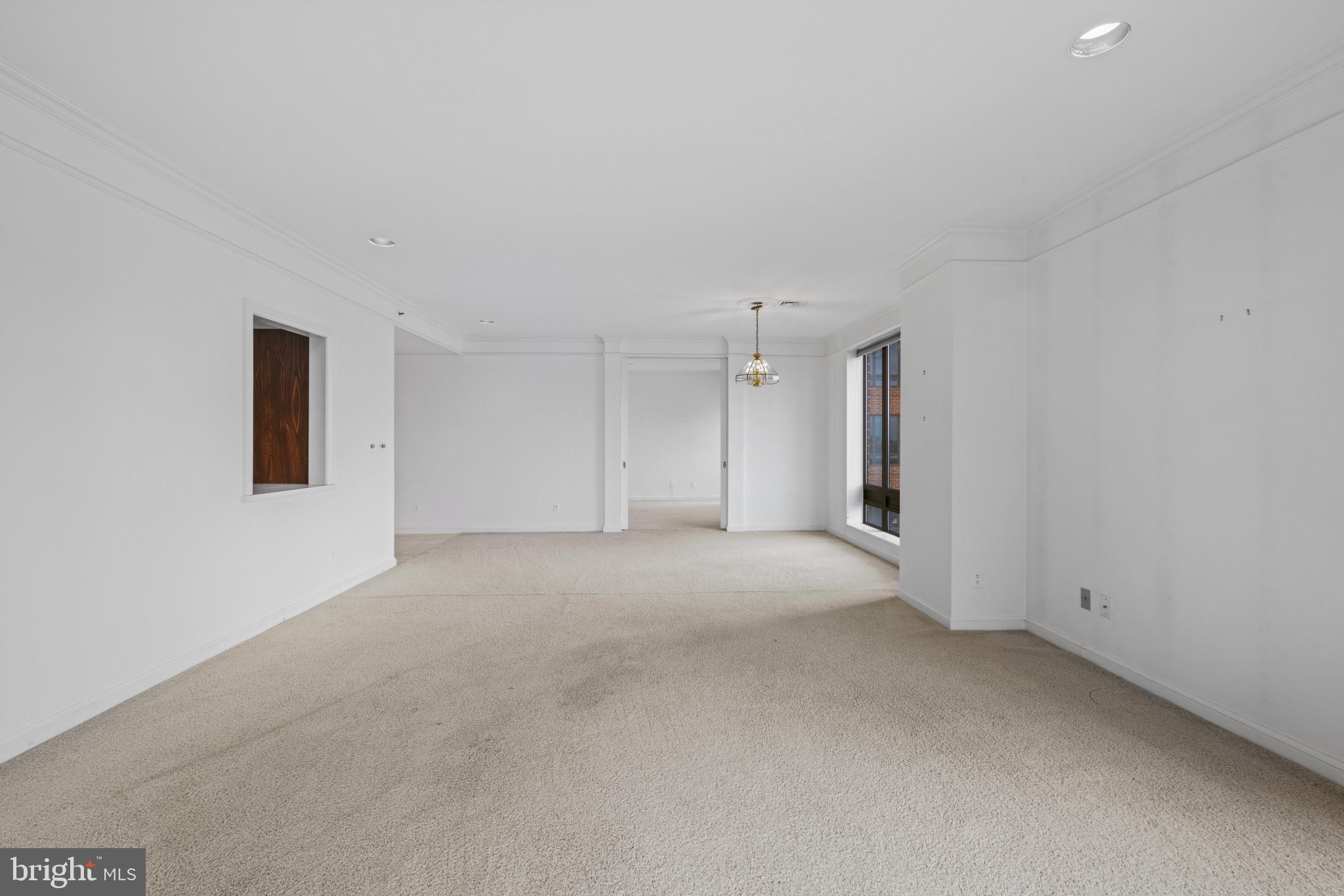 10 E LEE STREET 1102