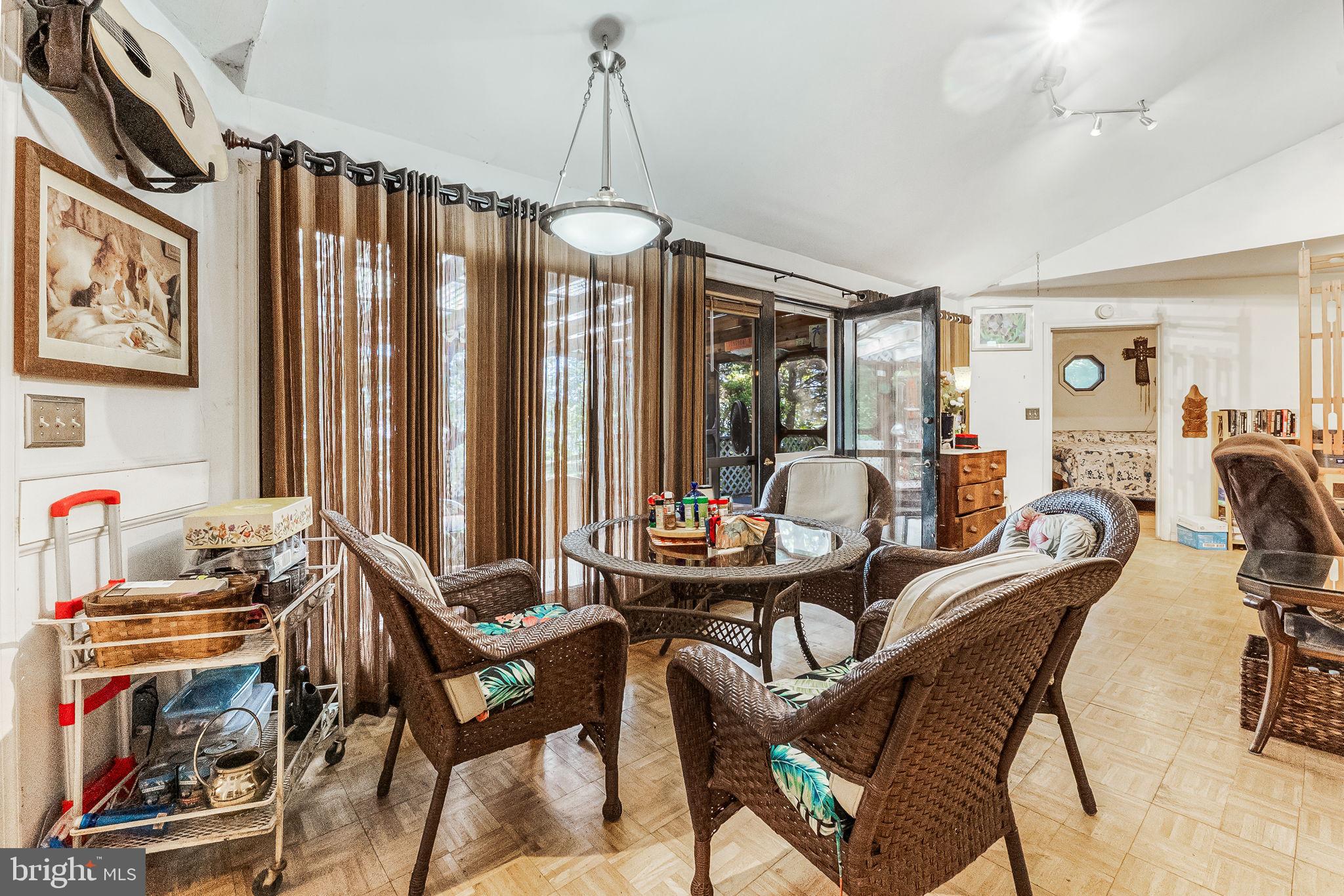 FRIENDSHIP ACRES - Residential