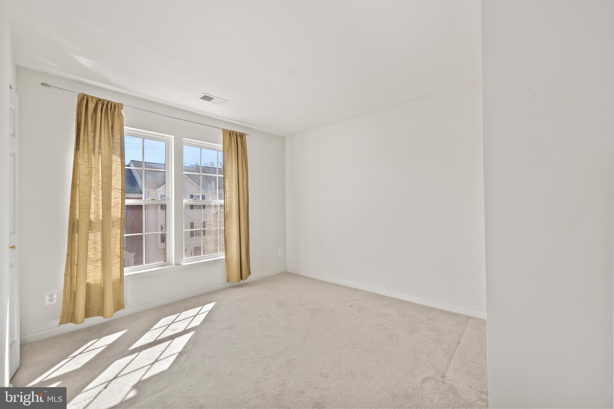 LORTON STATION SOUTH - Residential