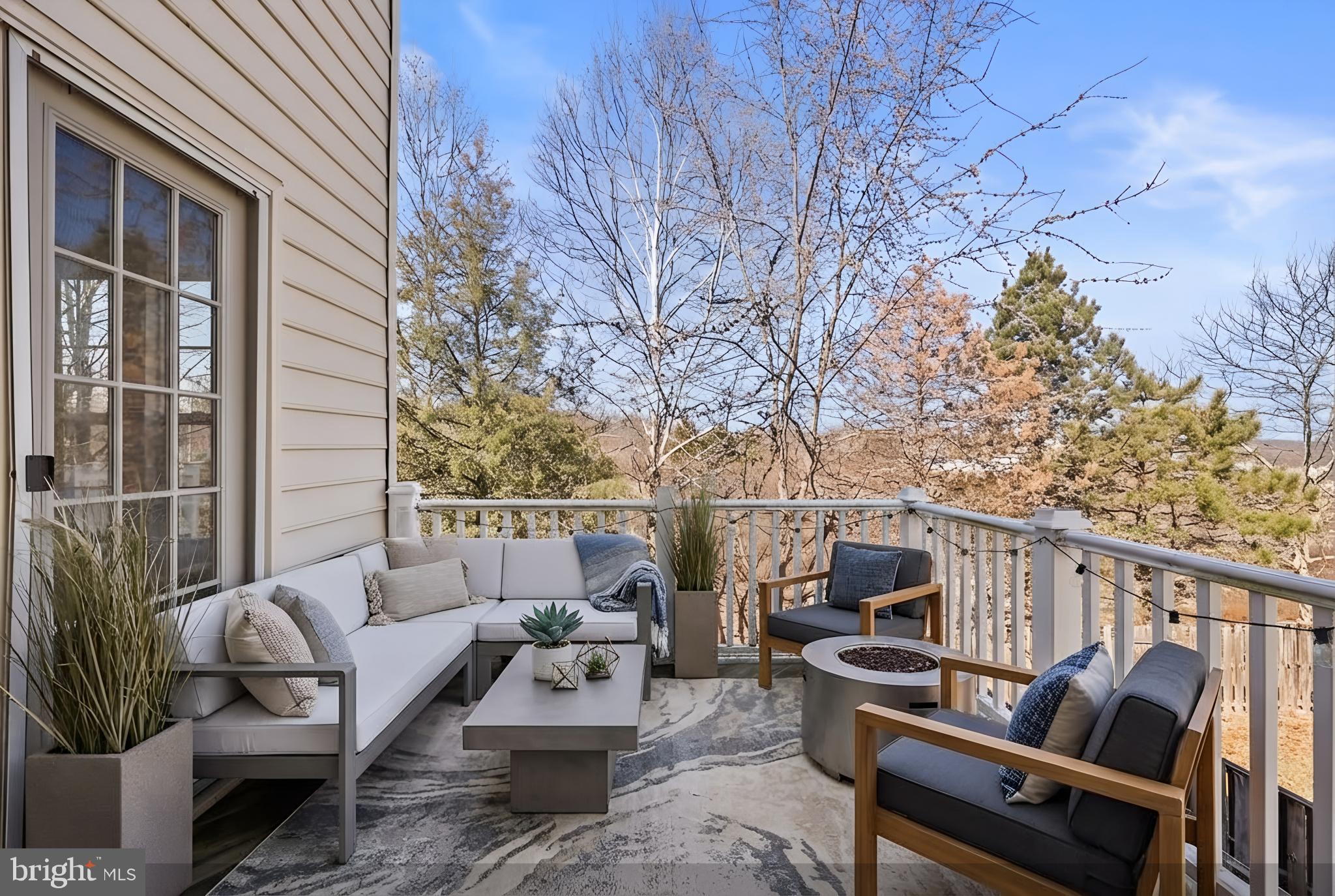 LORTON STATION SOUTH - Residential