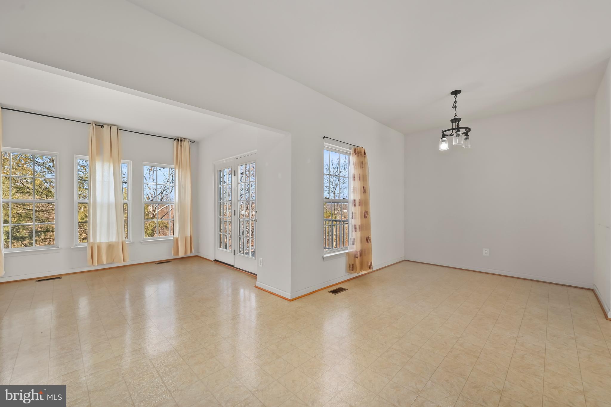 LORTON STATION SOUTH - Residential