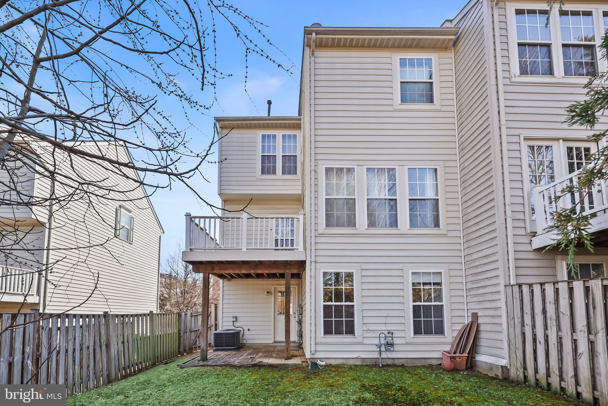 LORTON STATION SOUTH - Residential