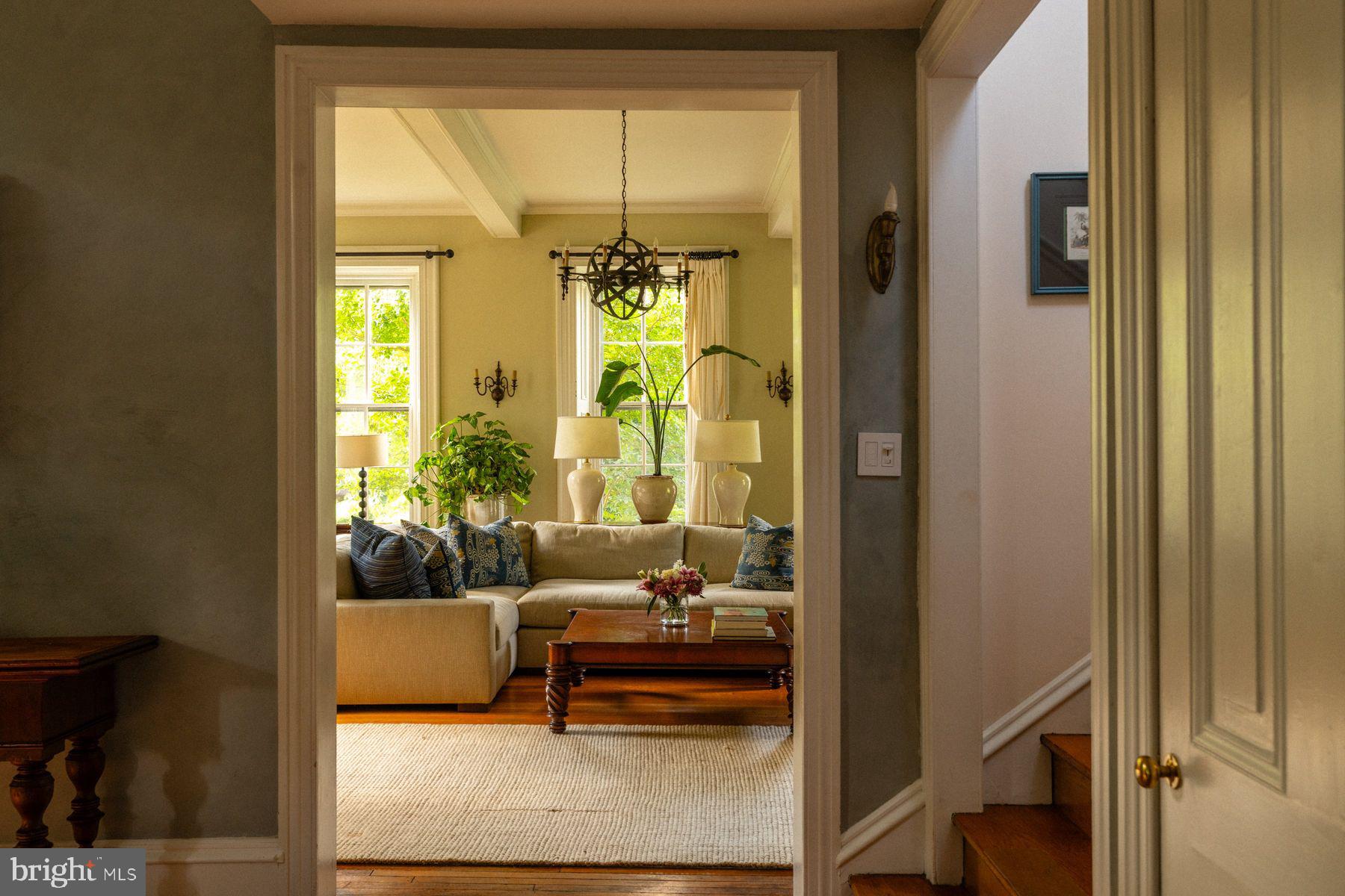 400 E. EVERGREEN AVENUE
