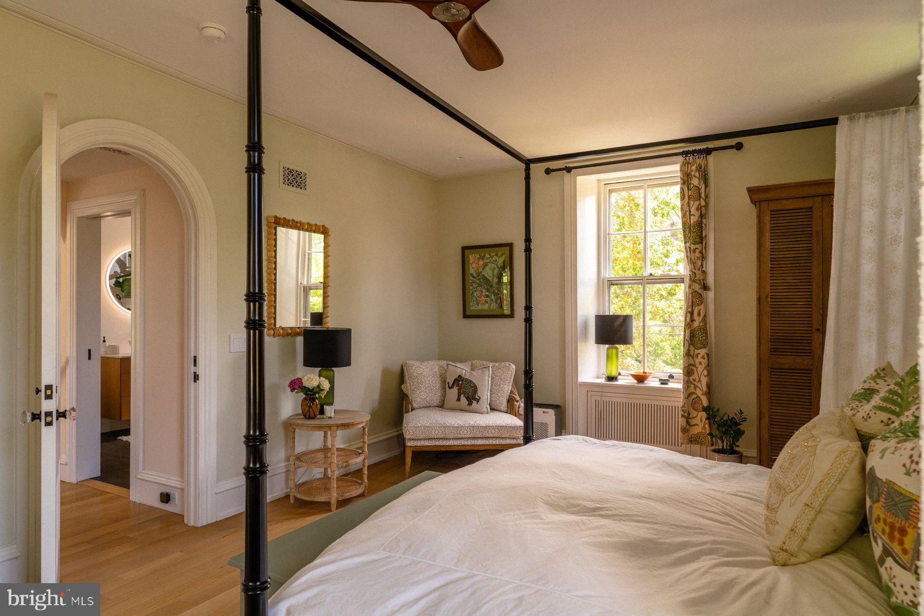 CHESTNUT HILL - Residential