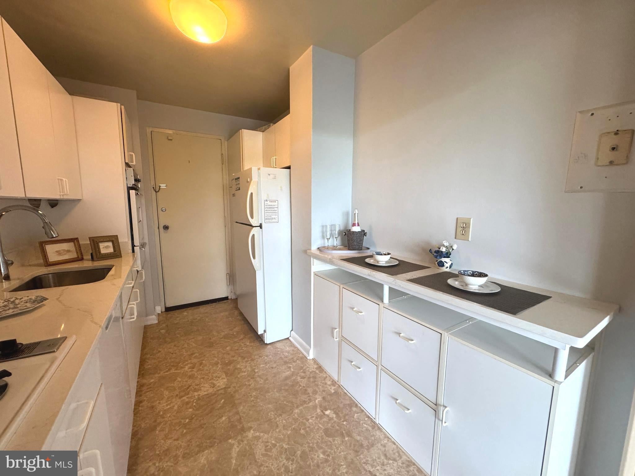 10500 ROCKVILLE PIK 614