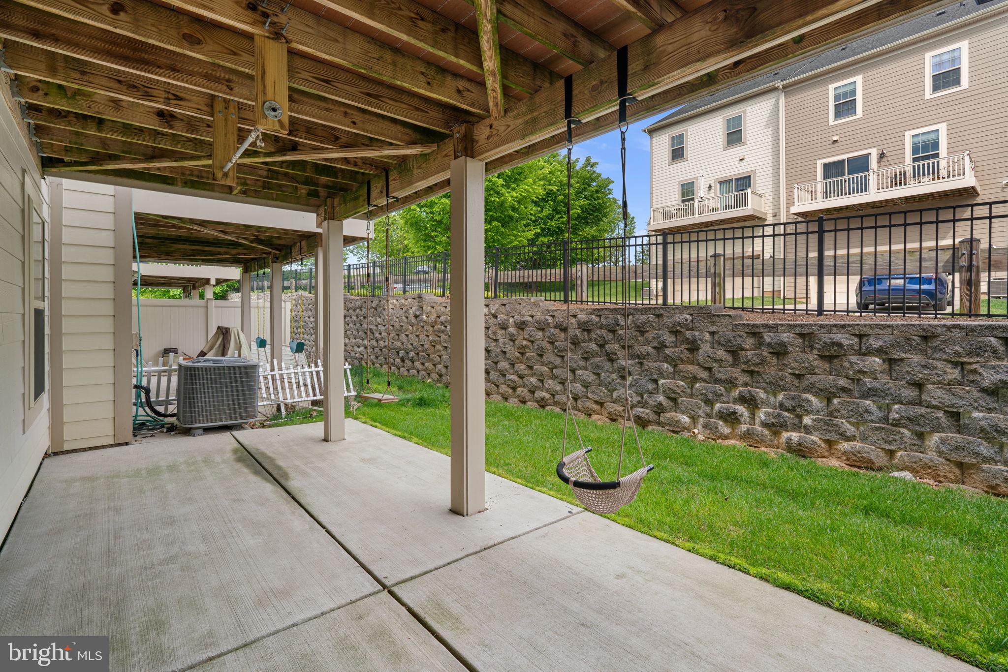 HUNT VALLEY OVERLOOK - Residential