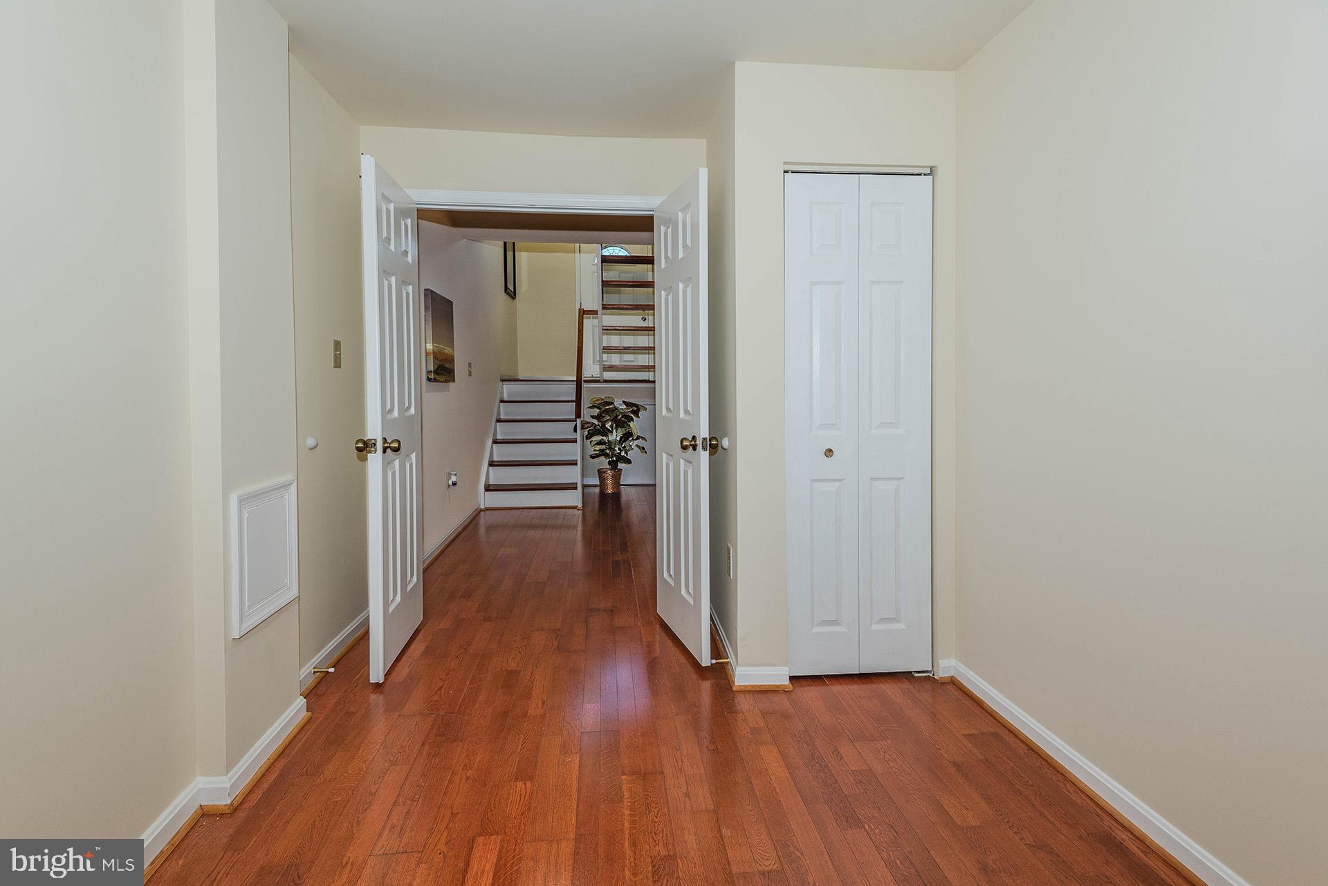 CROFTON MEADOWS - Residential