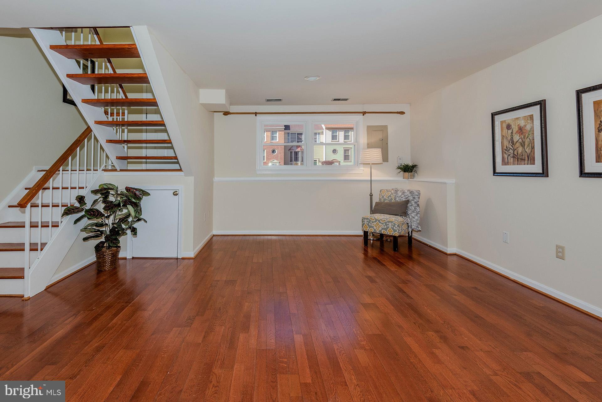 CROFTON MEADOWS - Residential