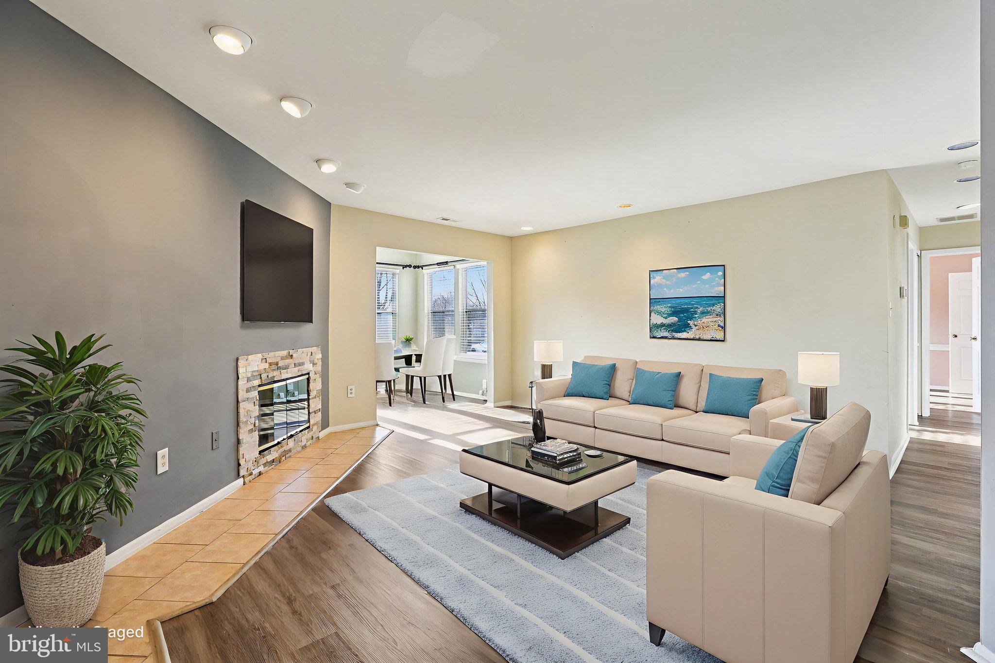 WOODLAND VILLAGE - Residential