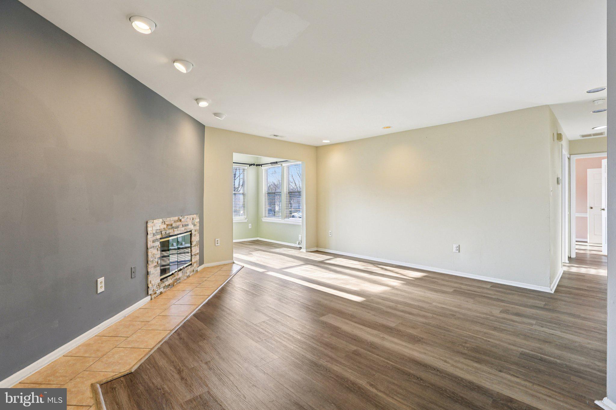 WOODLAND VILLAGE - Residential