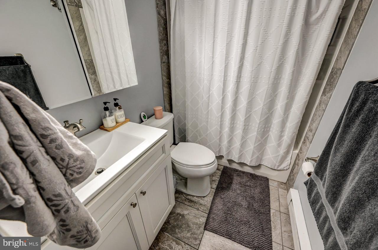 POCONO FARMS EAST - Residential