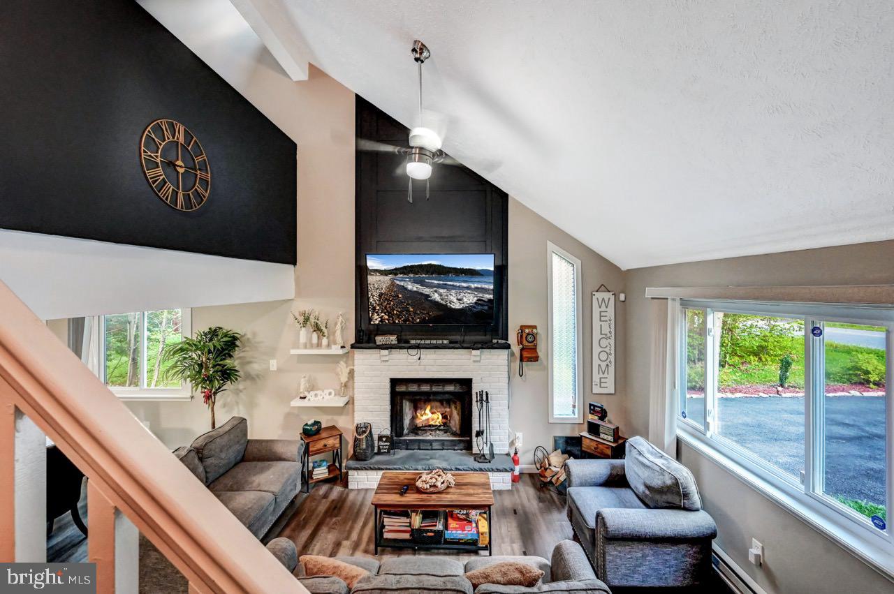 POCONO FARMS EAST - Residential