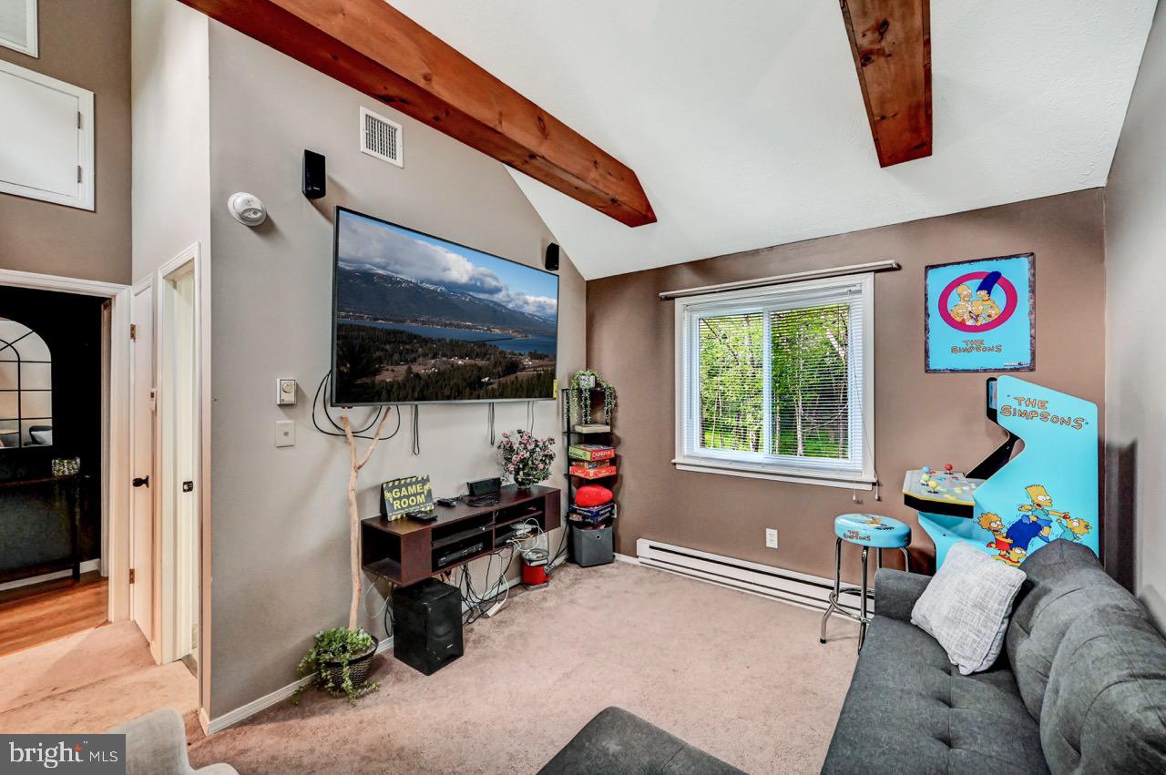 POCONO FARMS EAST - Residential