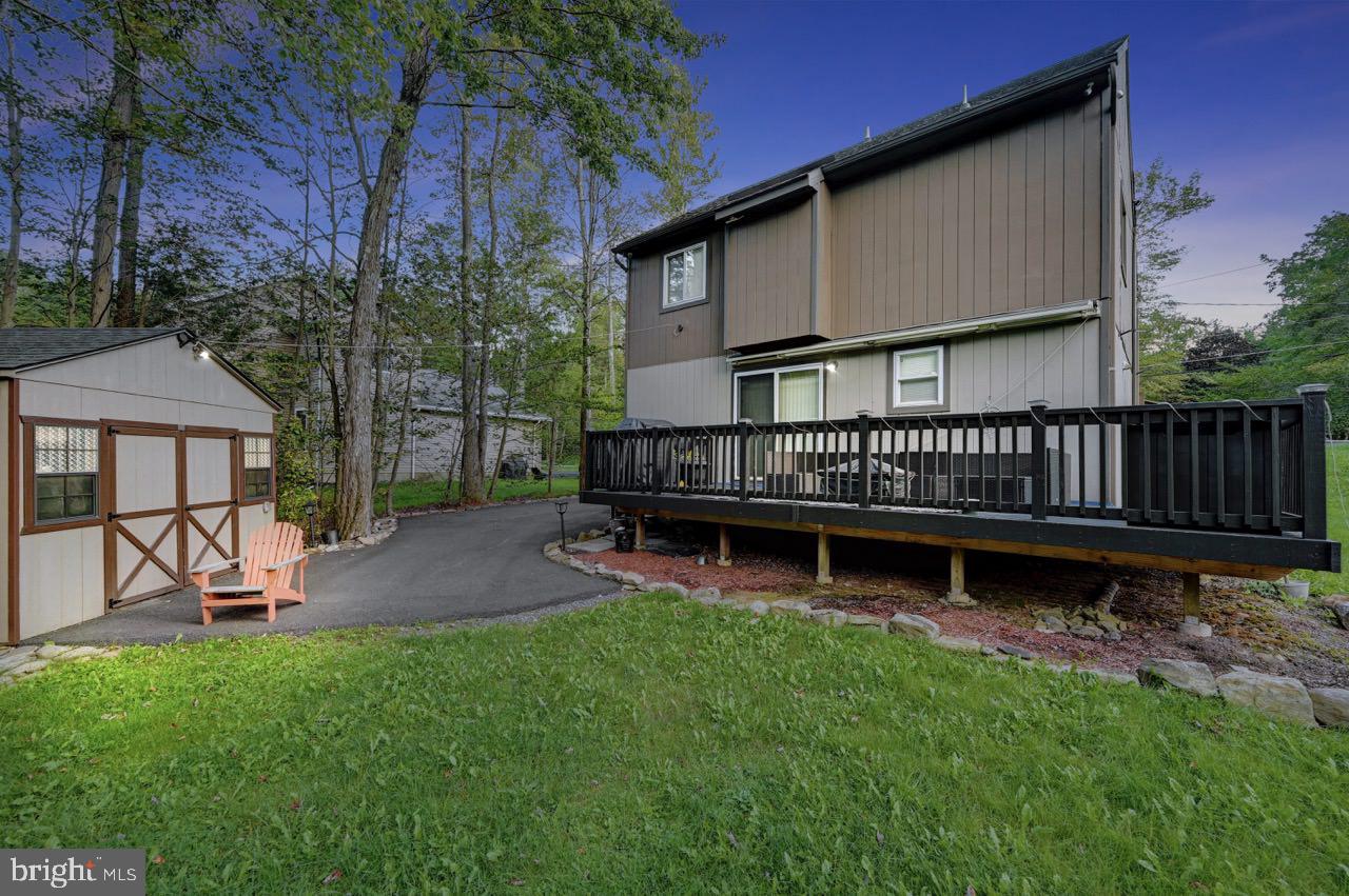 POCONO FARMS EAST - Residential