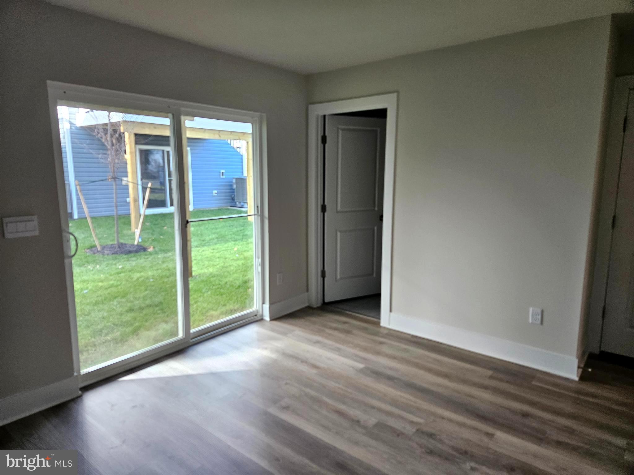 ABRAMS CROSSING - Residential Lease