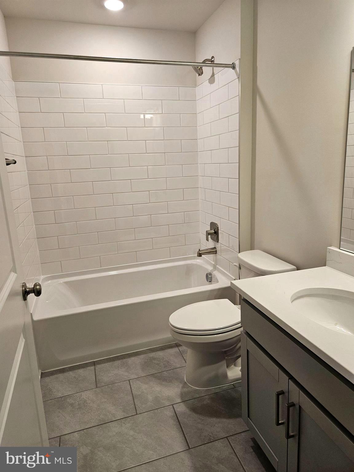 ABRAMS CROSSING - Residential Lease