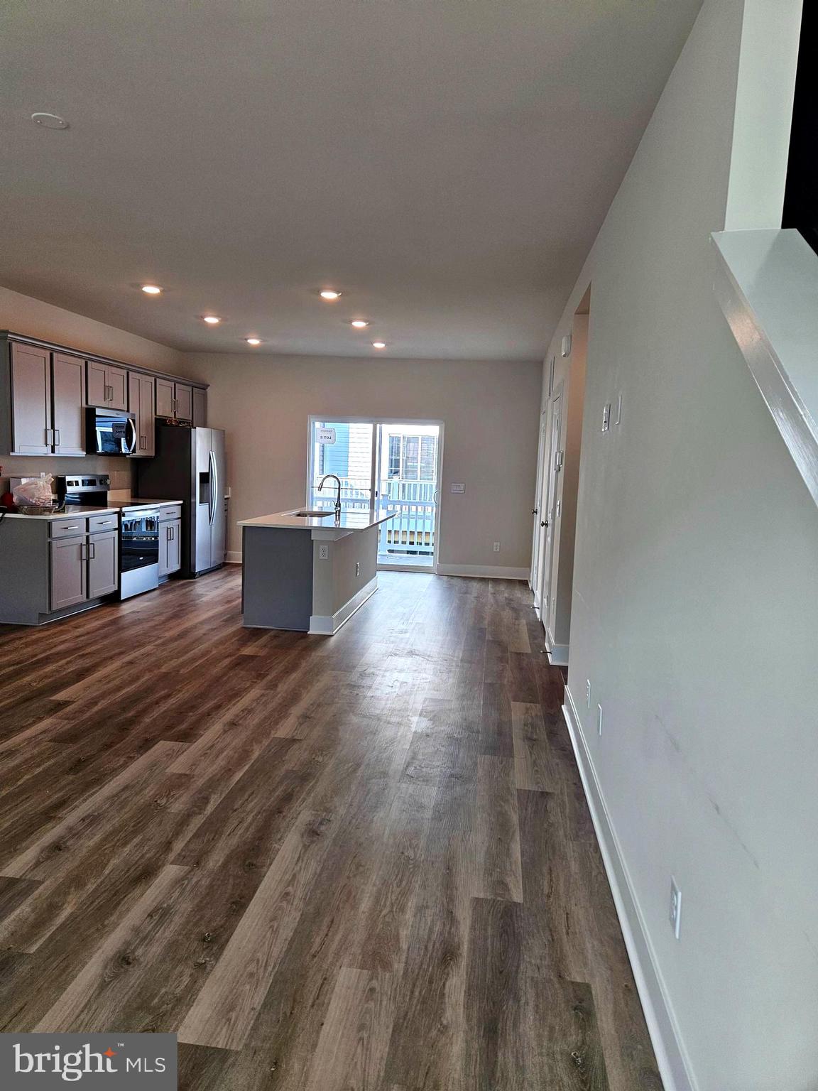 ABRAMS CROSSING - Residential Lease