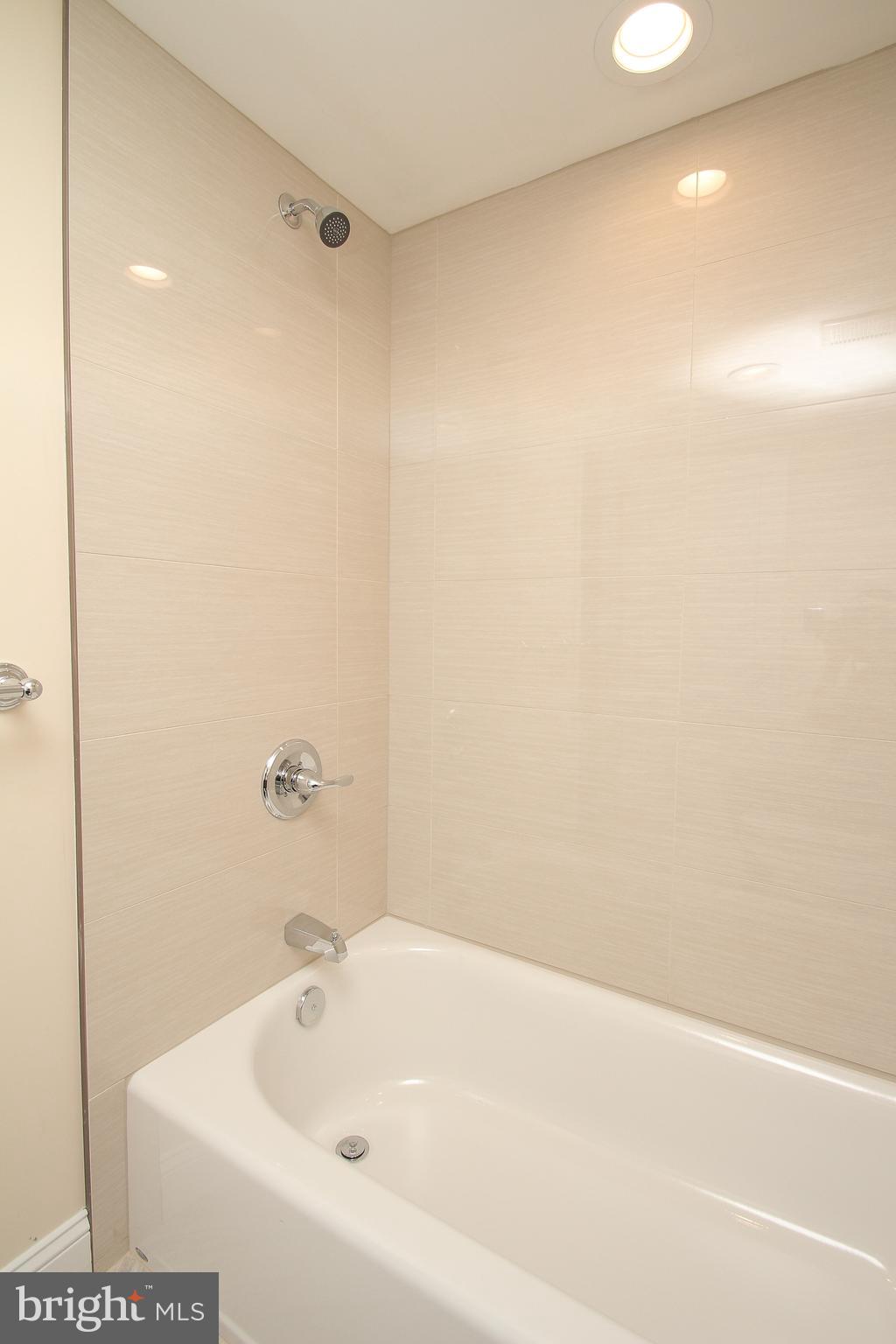 PASSYUNK SQUARE - Residential Lease