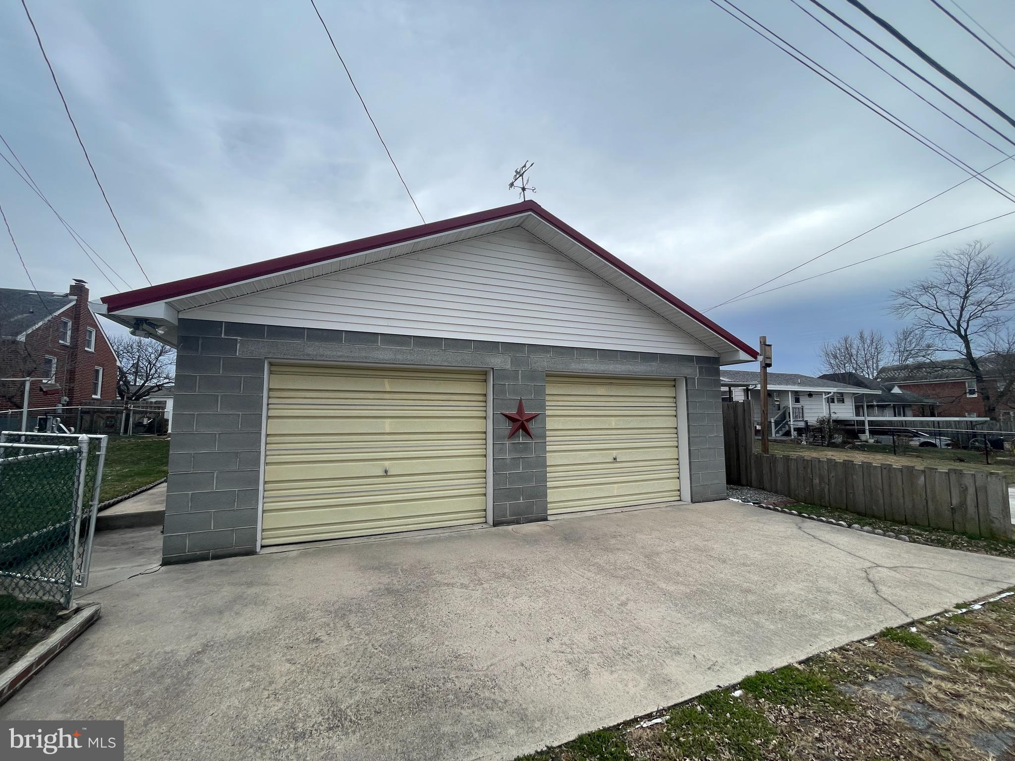 MAPLESIDE - Residential