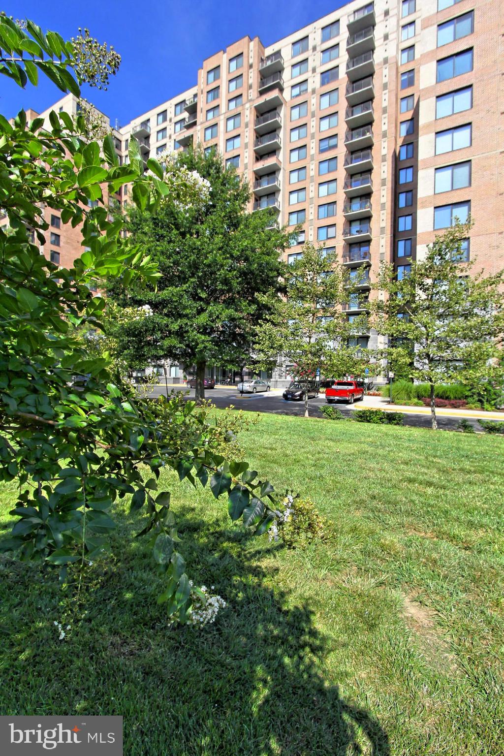 2451 MIDTOWN AVENUE 903