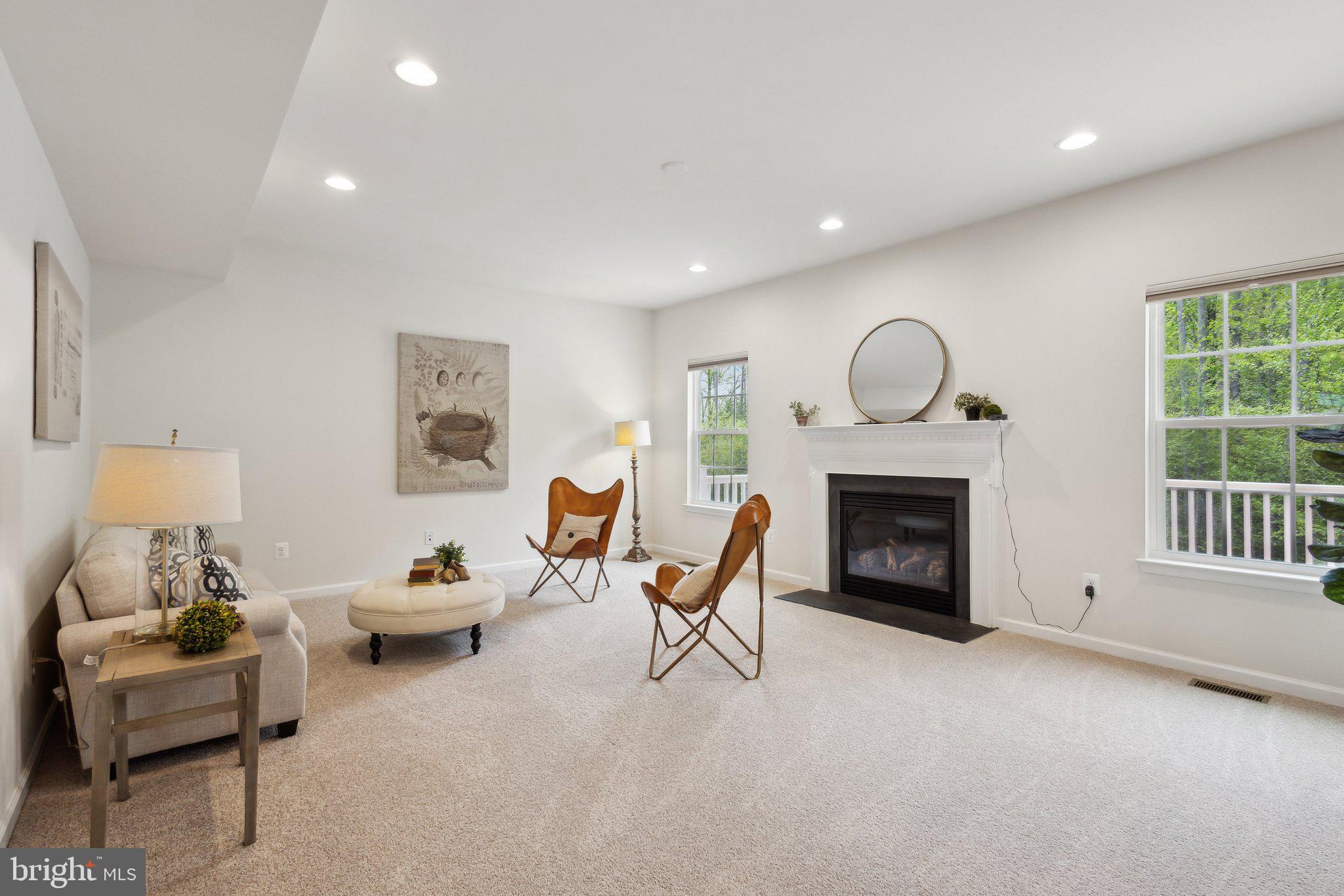 34 RUNYON DRIVE